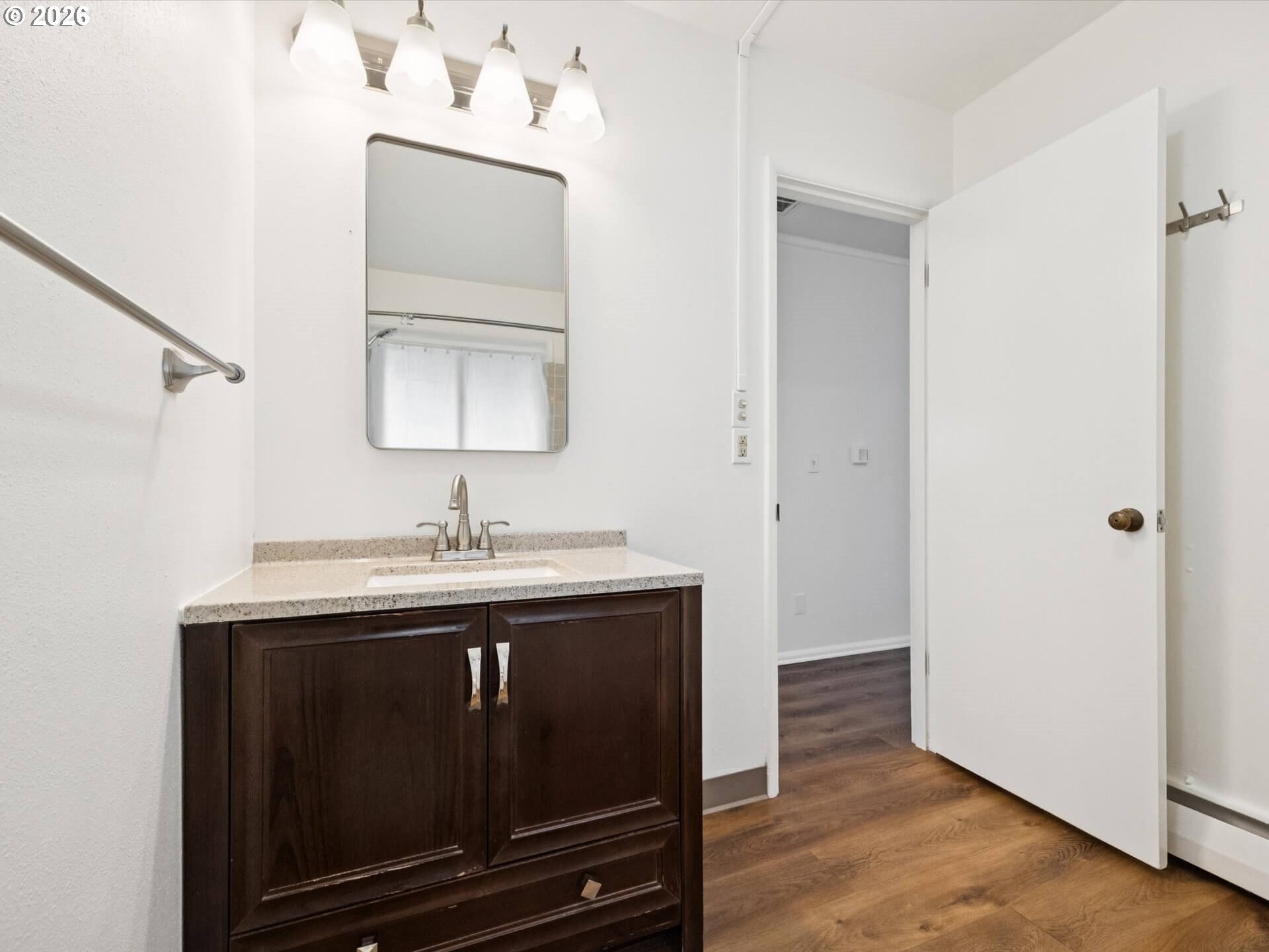 3332 SE 9TH AVE, Portland, OR, 97202