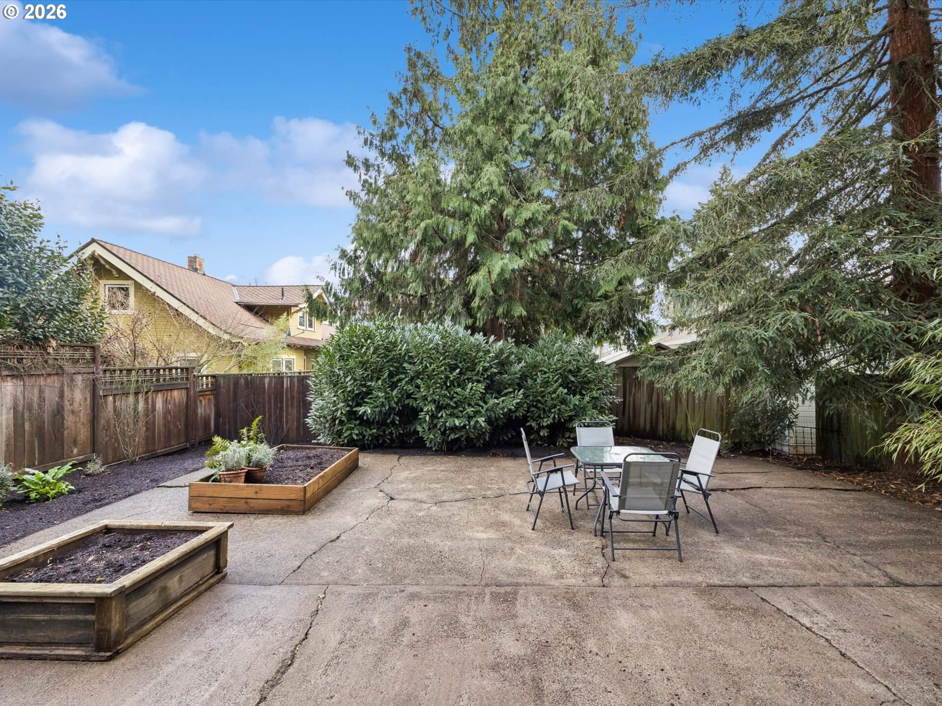 3332 SE 9TH AVE, Portland, OR, 97202