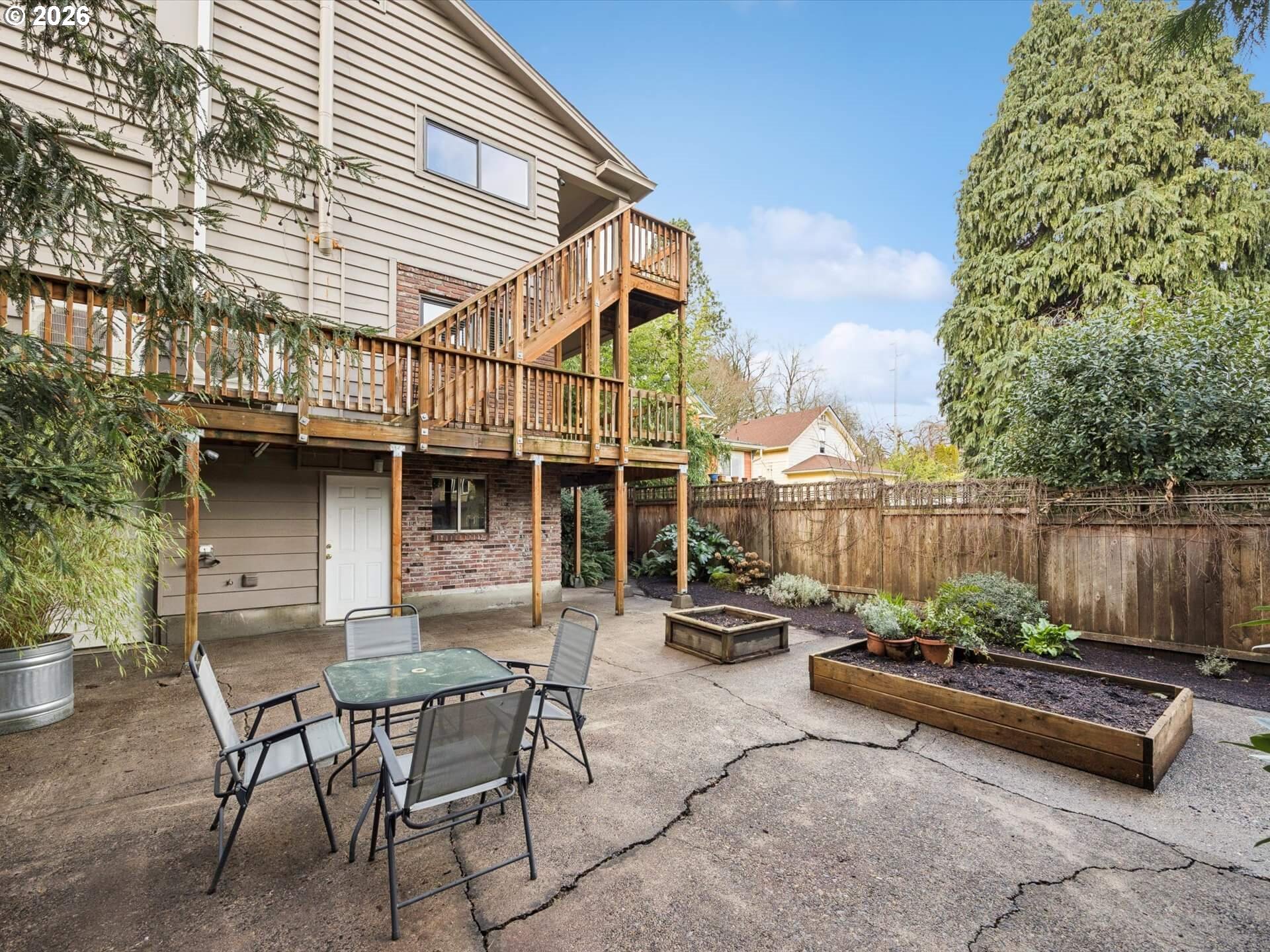 3332 SE 9TH AVE, Portland, OR, 97202