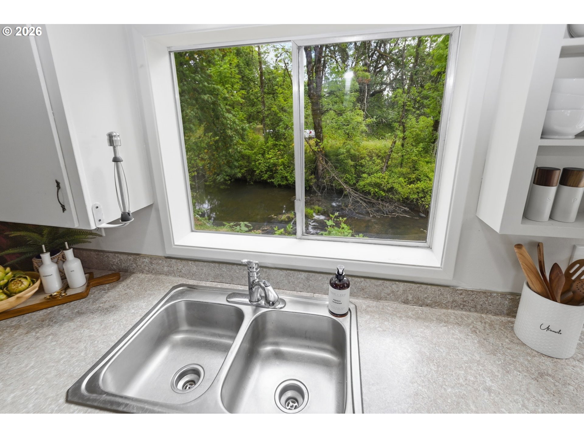 Property photo 10 of 47