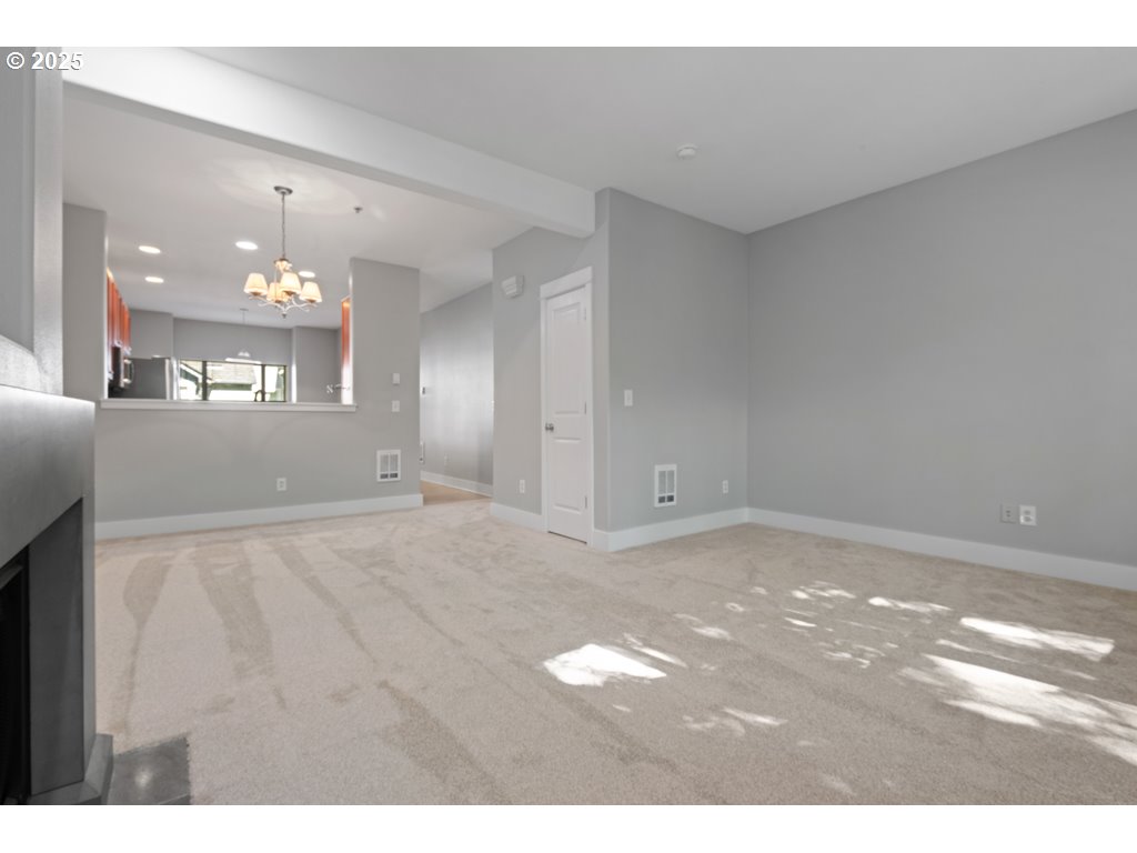 Photo #12: 460400741 Listing: Photo #12