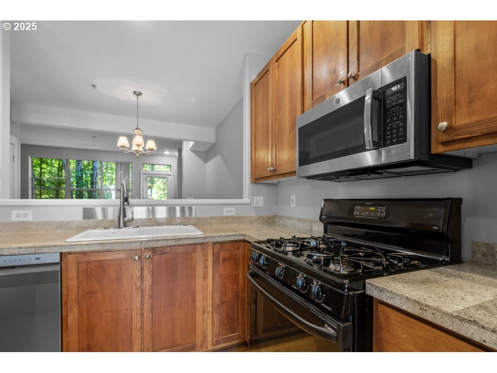 Photo #6: 460400741 Listing: Photo #6