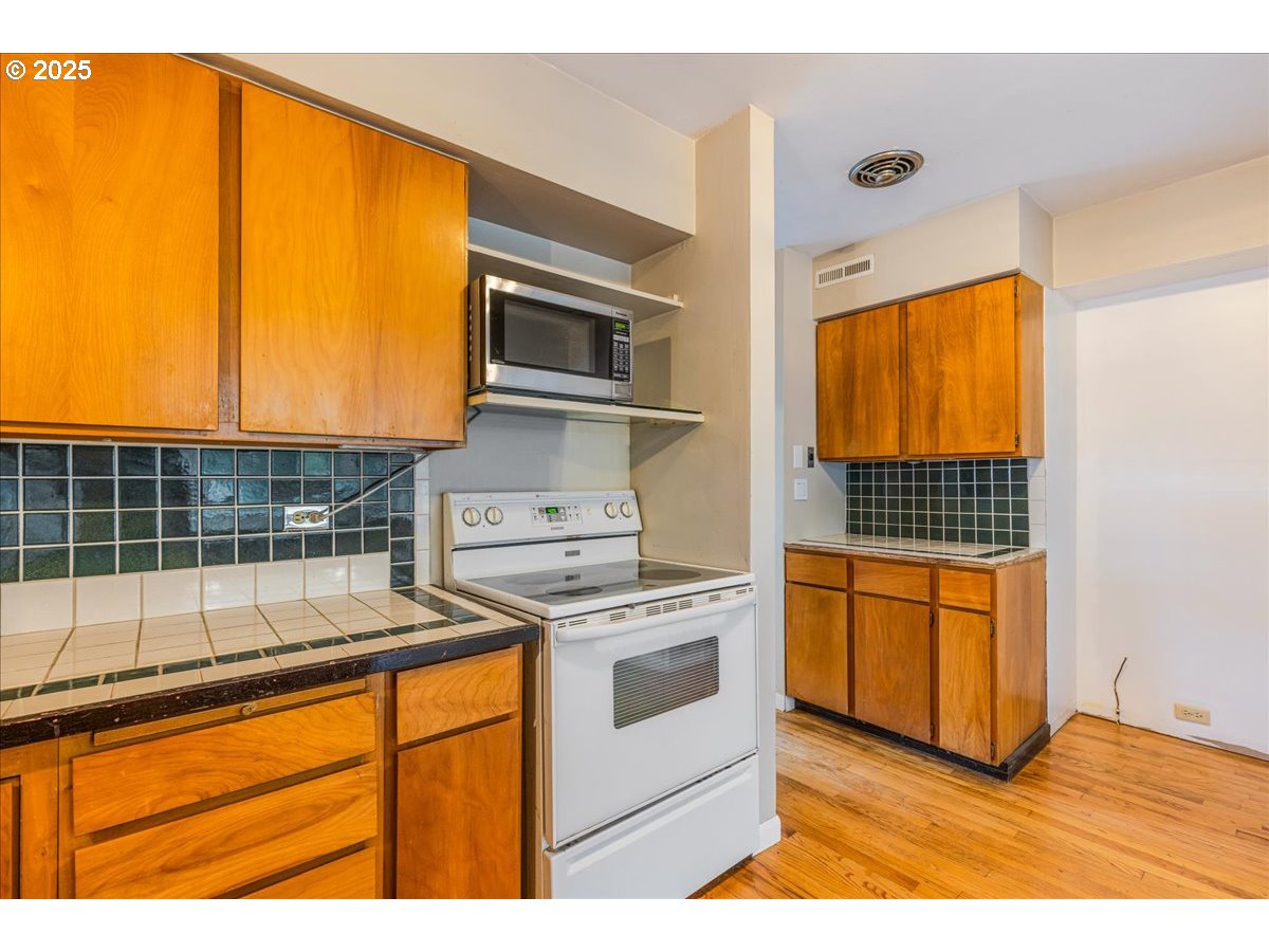 17720 SW HILLSBORO HWY, Hillsboro, OR, 97123