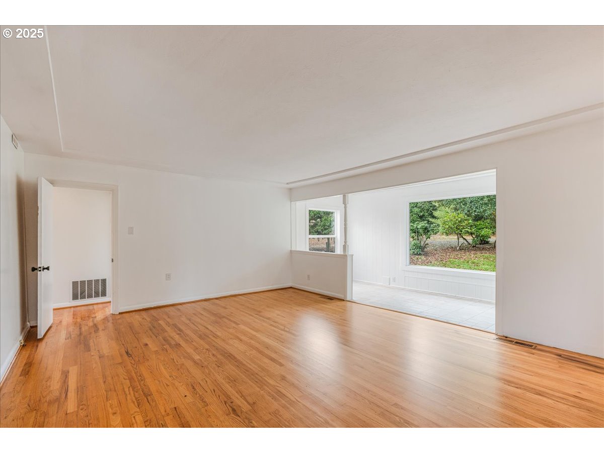 17720 SW HILLSBORO HWY, Hillsboro, OR, 97123