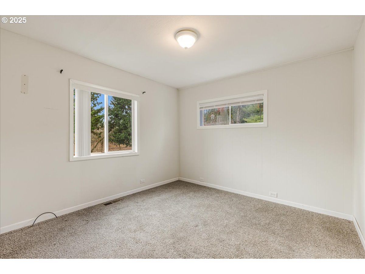 17720 SW HILLSBORO HWY, Hillsboro, OR, 97123