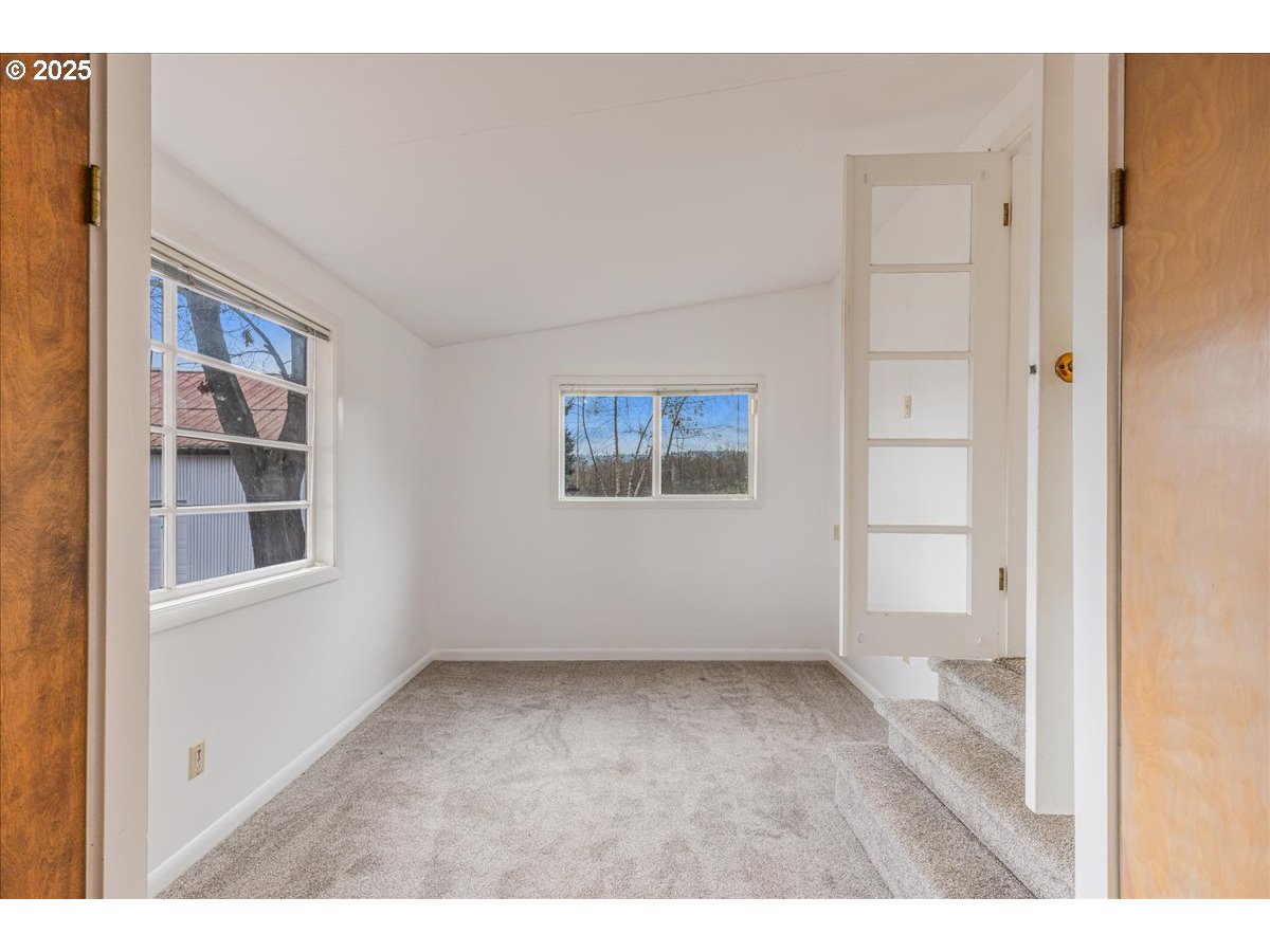 17720 SW HILLSBORO HWY, Hillsboro, OR, 97123