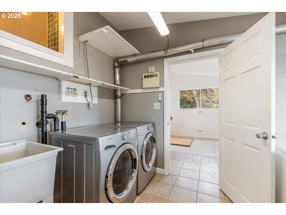17720 SW HILLSBORO HWY, Hillsboro, OR, 97123