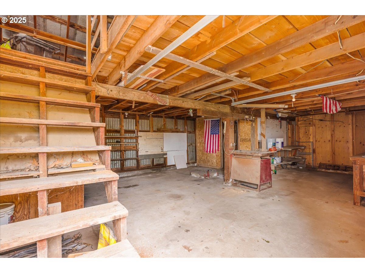 17720 SW HILLSBORO HWY, Hillsboro, OR, 97123