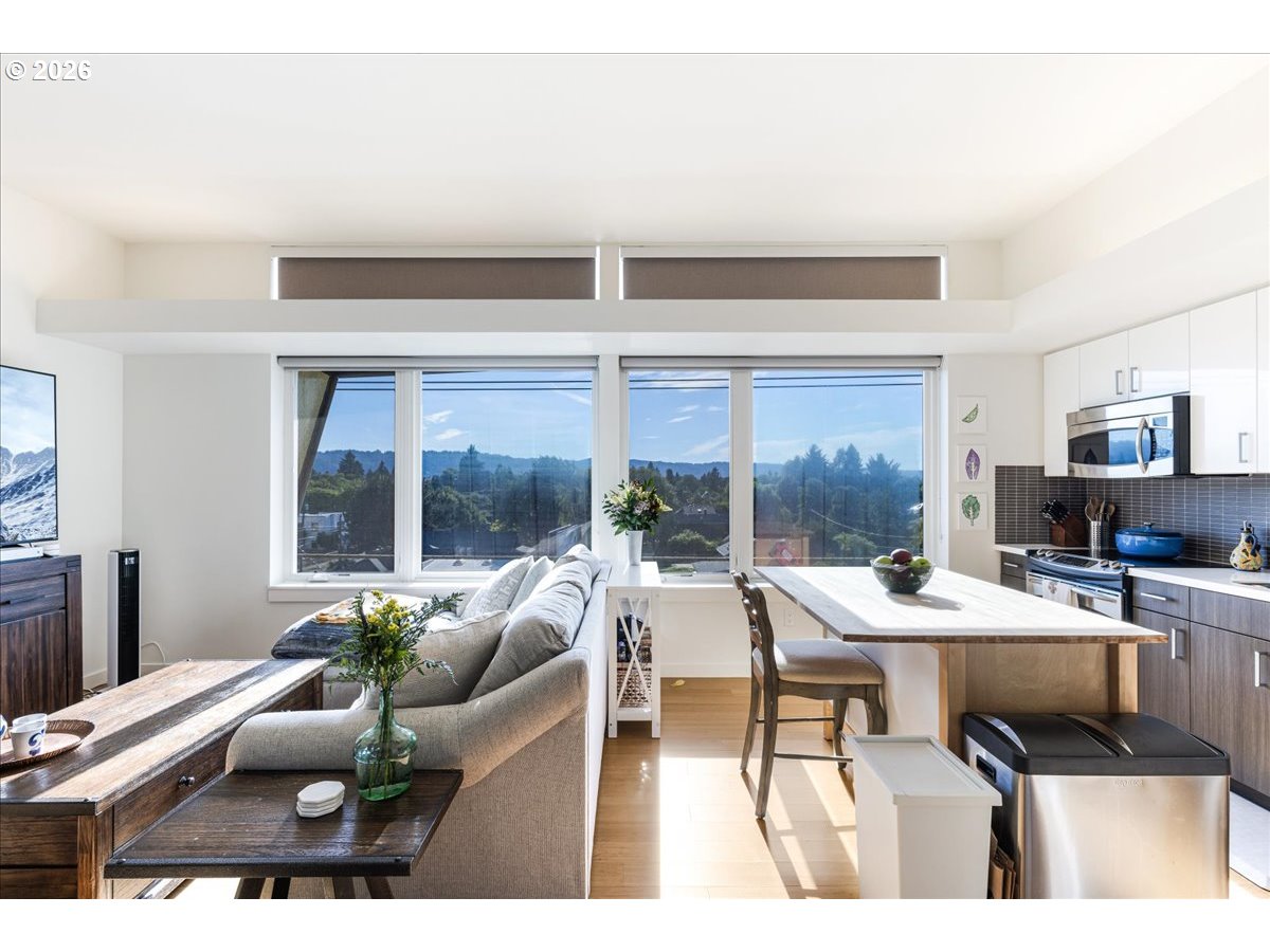 Photo #11: 461174053 Listing: Photo #11