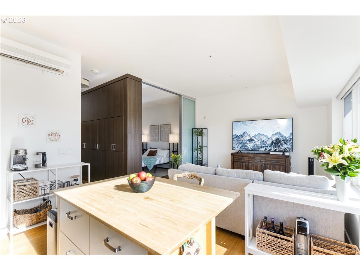 Photo #14: 461174053 Listing: Photo #14