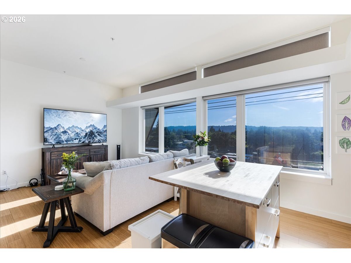 Photo #15: 461174053 Listing: Photo #15