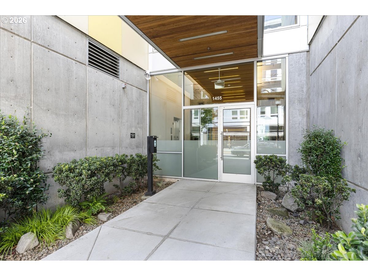 Photo #8: 461174053 Listing: Photo #8