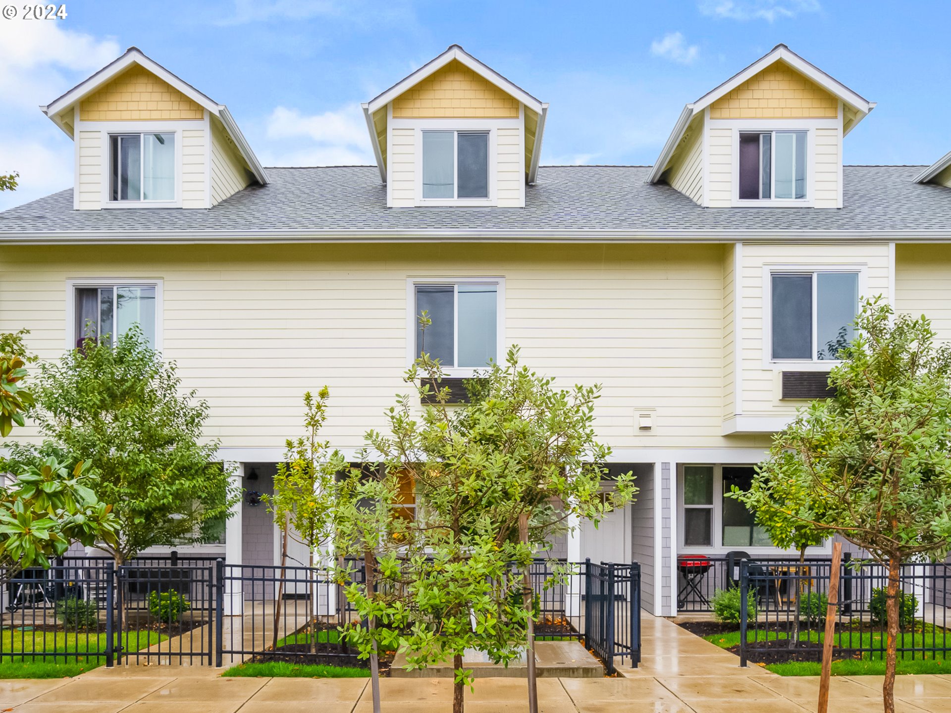 Photo #2: 461633495 Listing: Photo #2