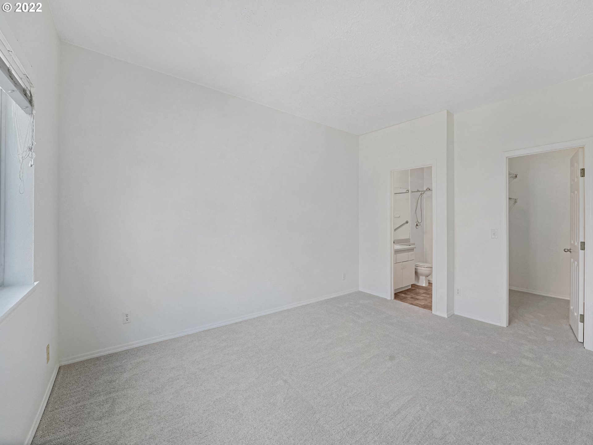 Photo #15: 461733620 Listing: Photo #15