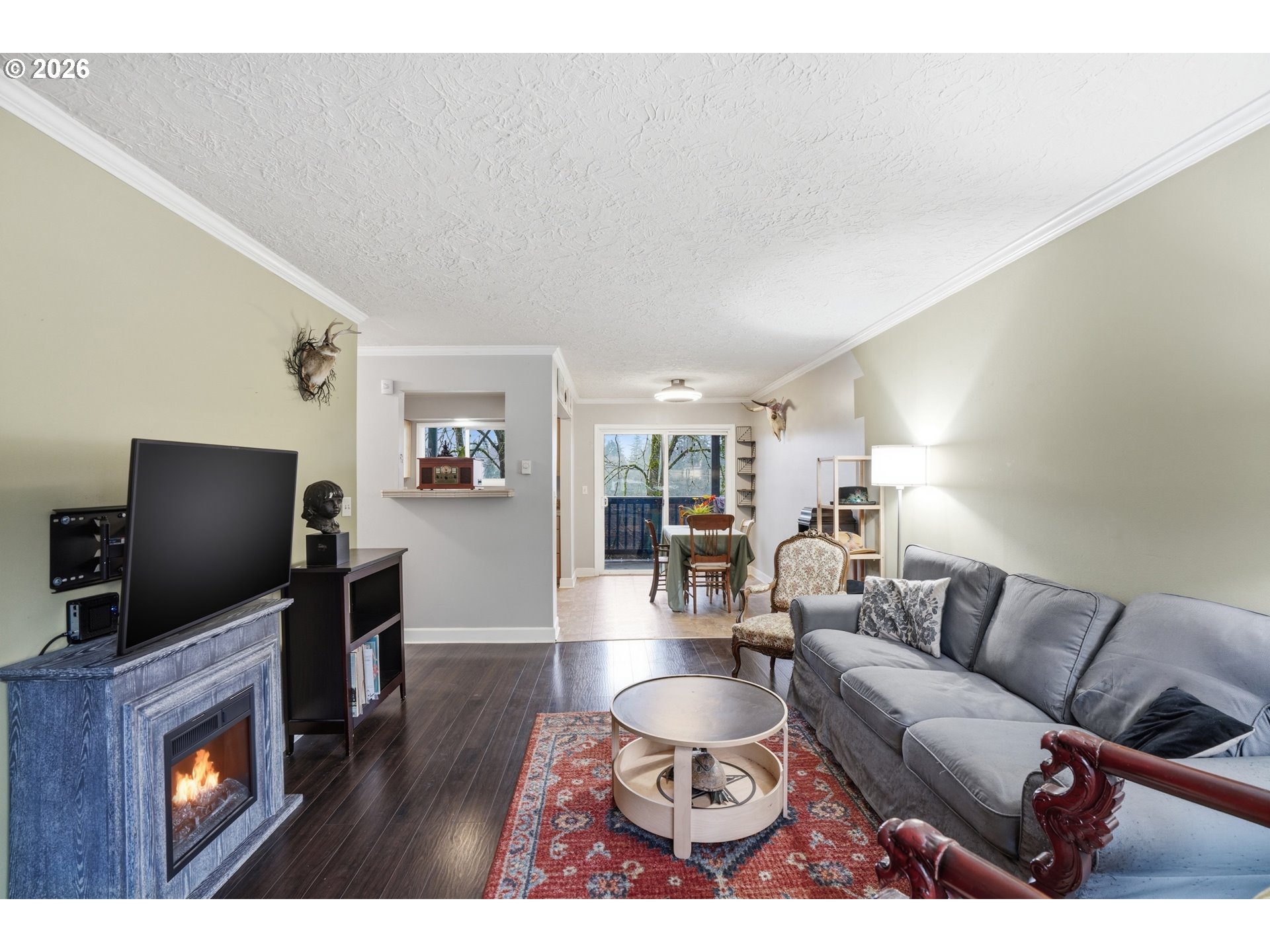 Photo #4: 461945469 Listing: Photo #4