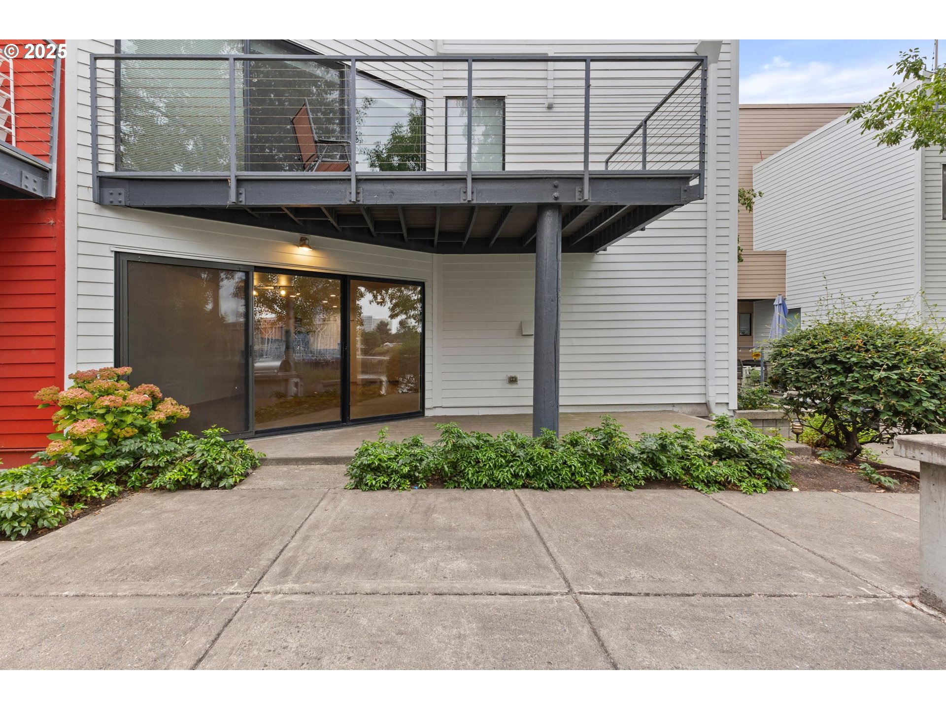 810 NW NAITO PKWY UNIT F24, Portland, OR, 97209