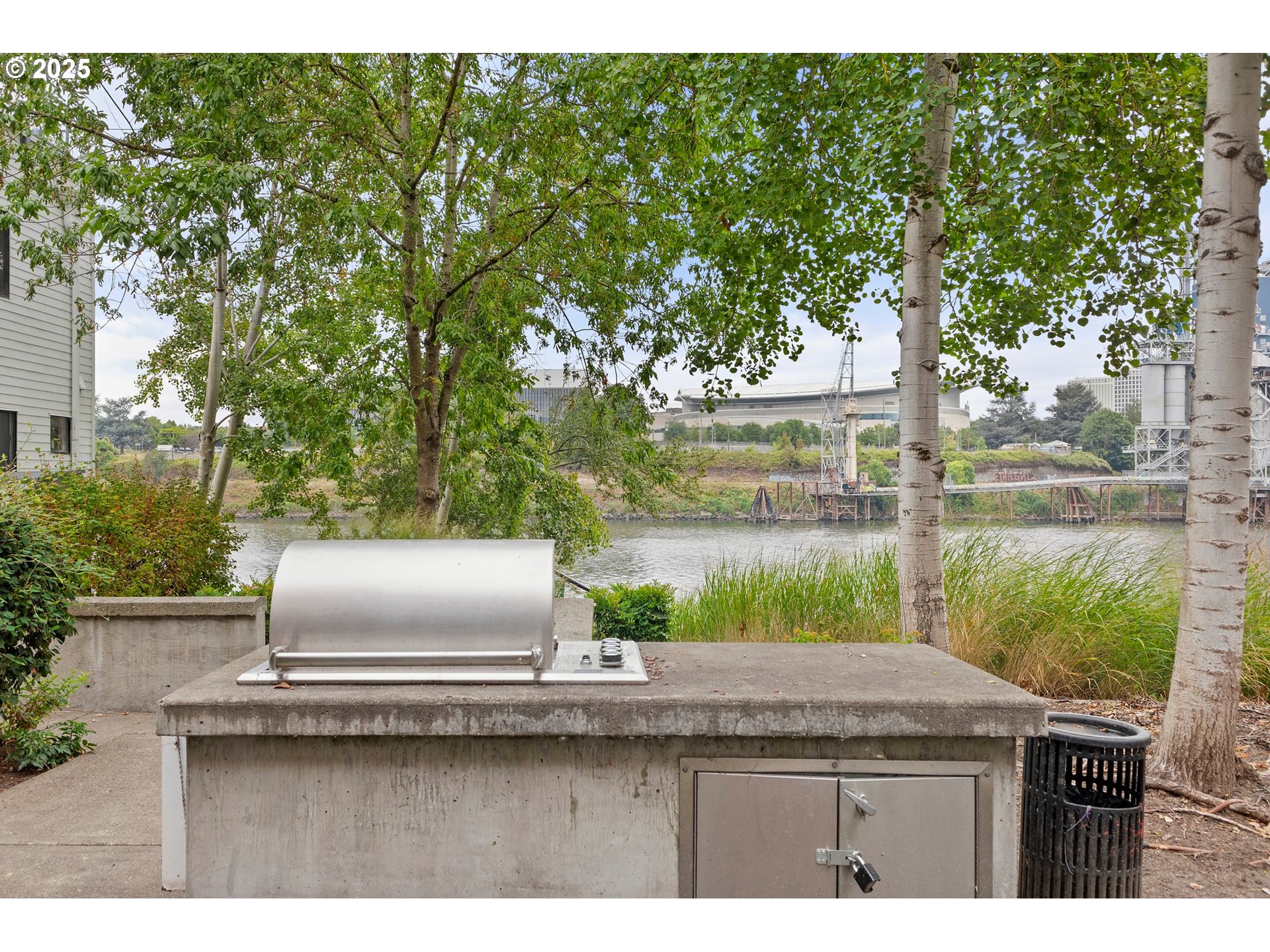 810 NW NAITO PKWY UNIT F24, Portland, OR, 97209