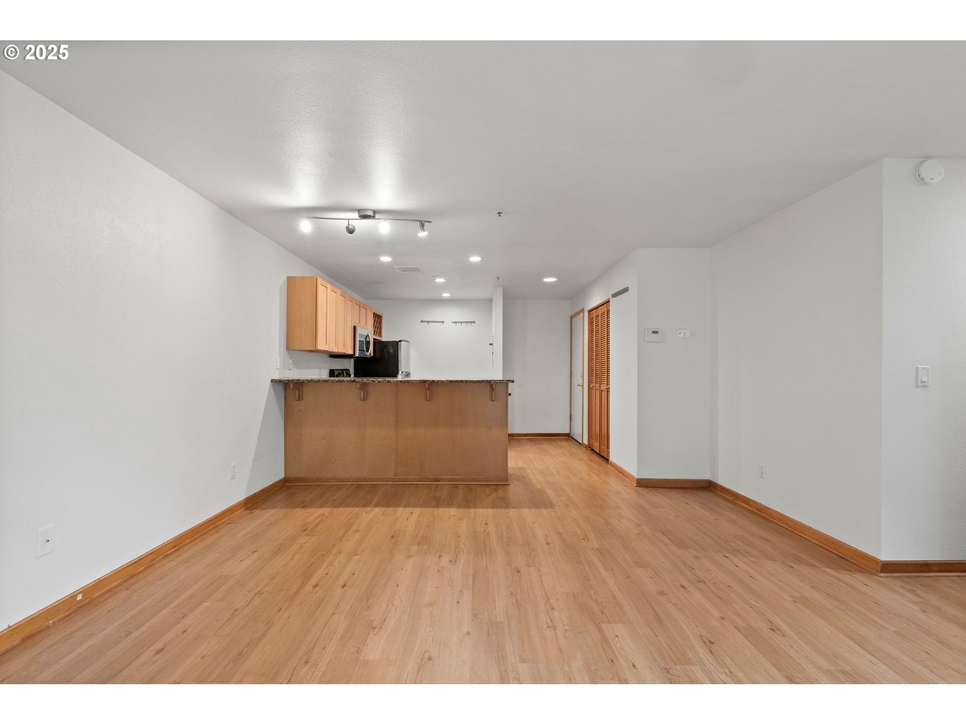 810 NW NAITO PKWY UNIT F24, Portland, OR, 97209