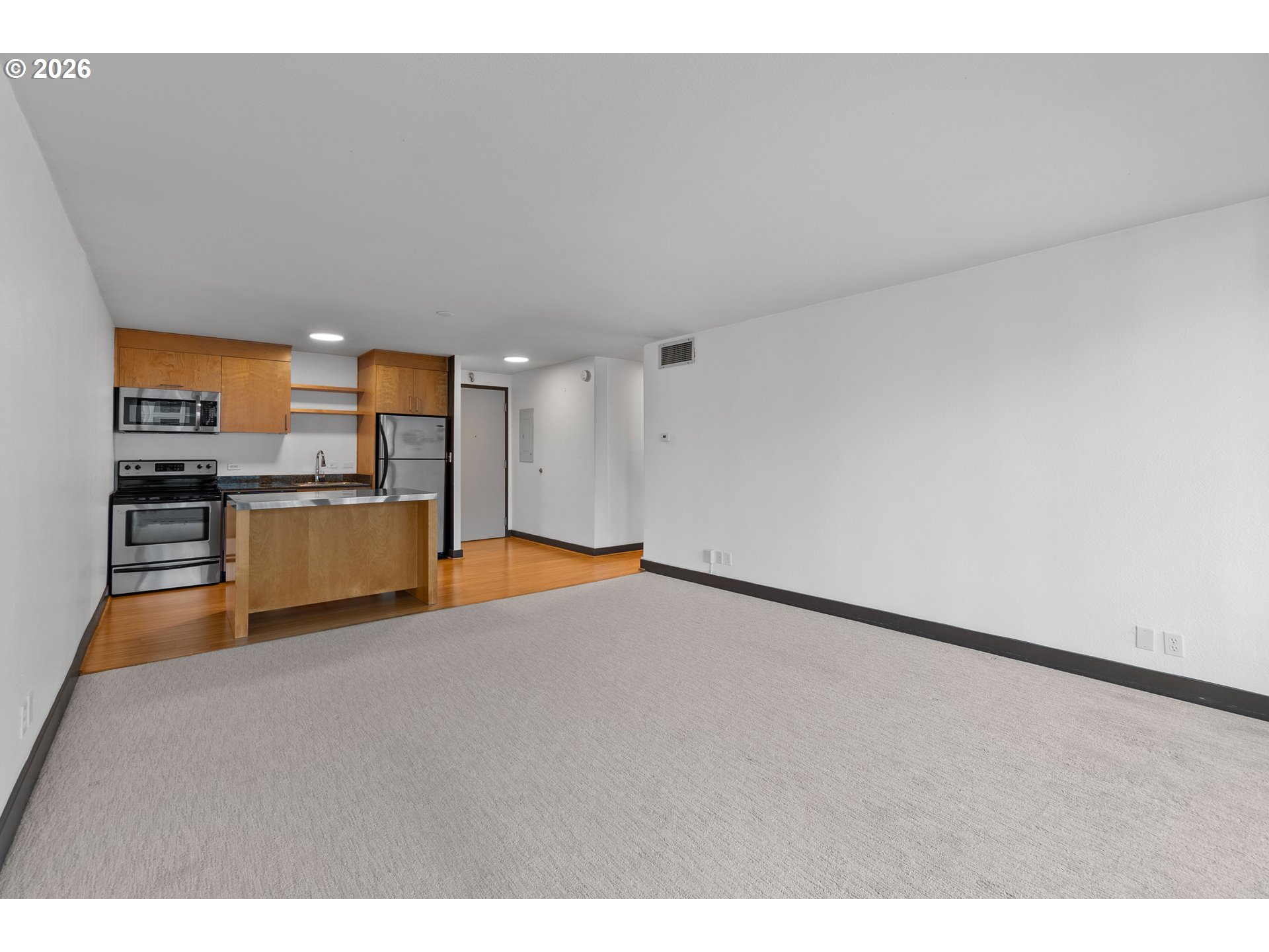 Photo #9: 463472046 Listing: Photo #9