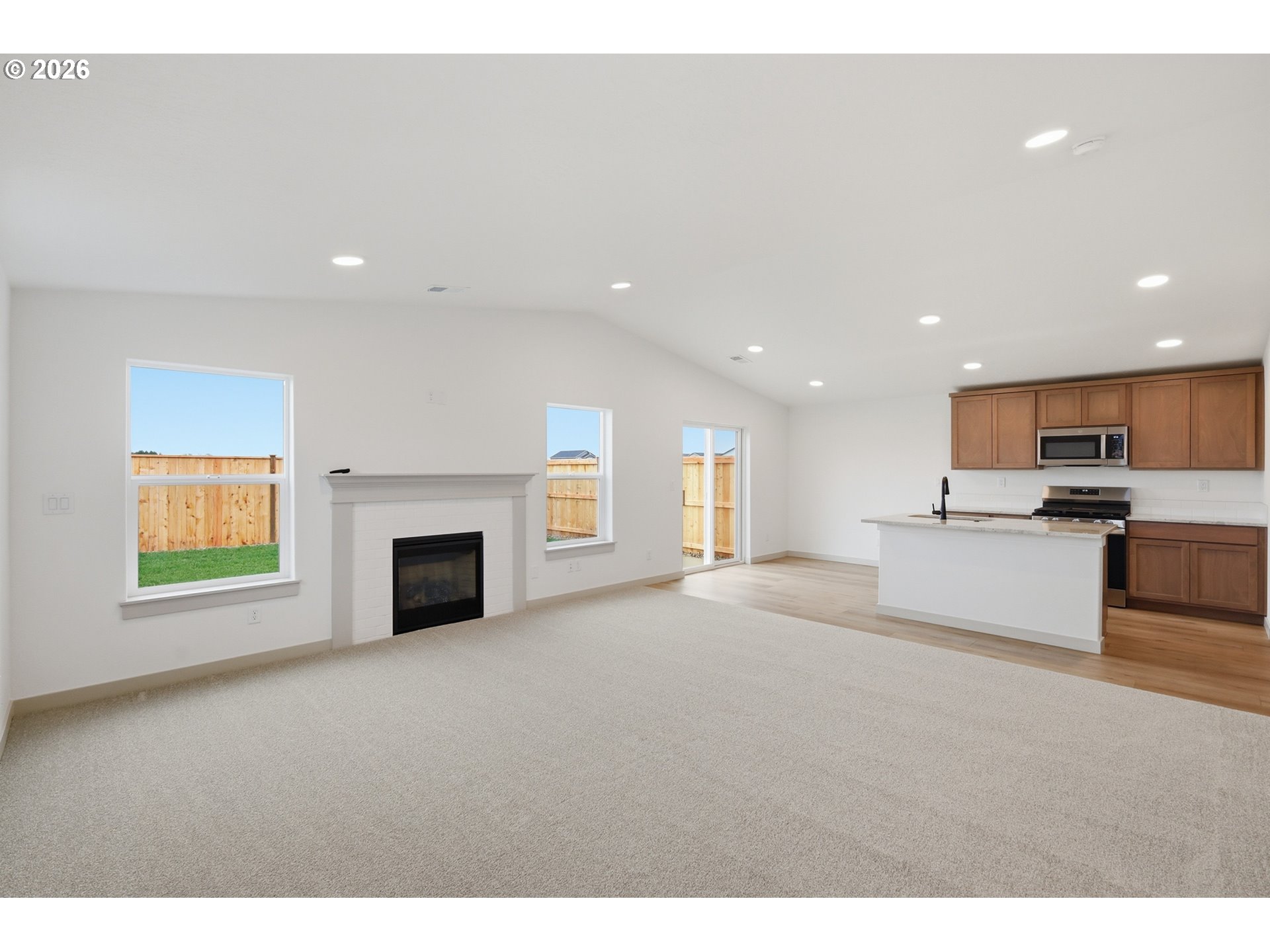 2213 W 10TH AVE, Junction City, OR, 97448