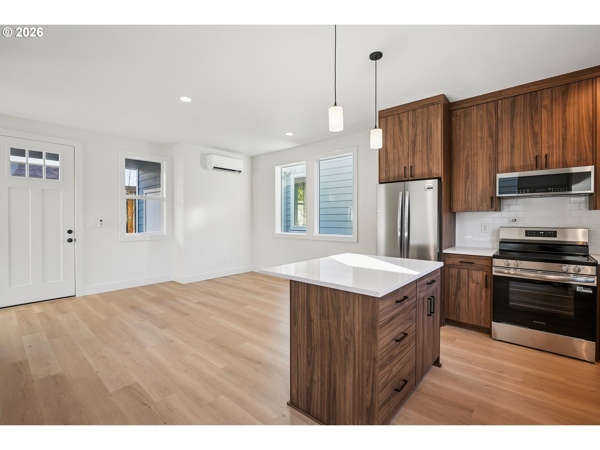 Photo #7: 464533277 Listing: Photo #7