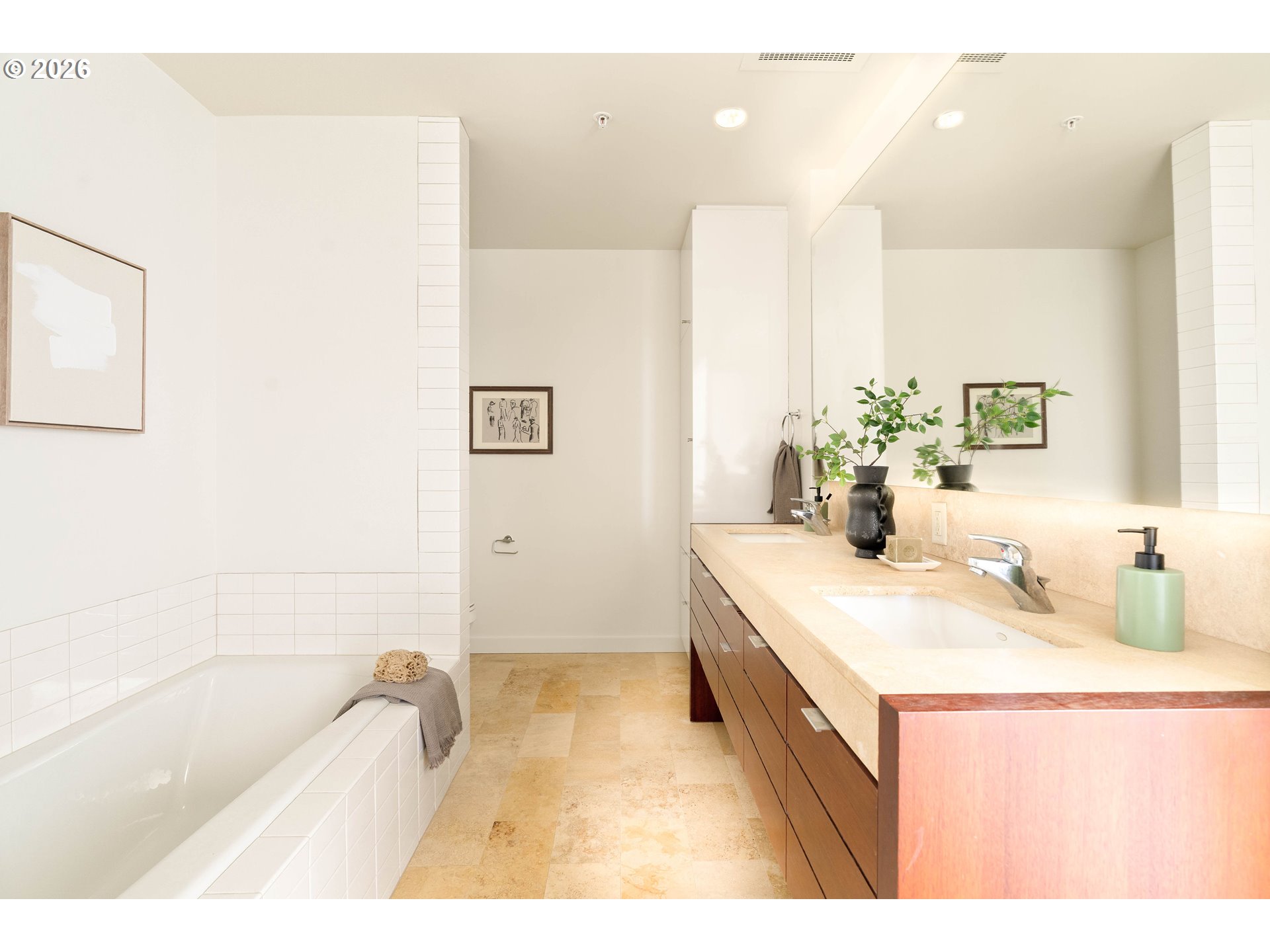 Photo #33: 464731798 Listing: Photo #33