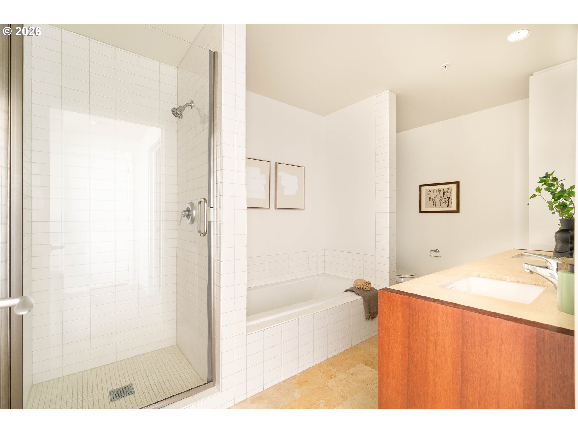 Photo #32: 464731798 Listing: Photo #32