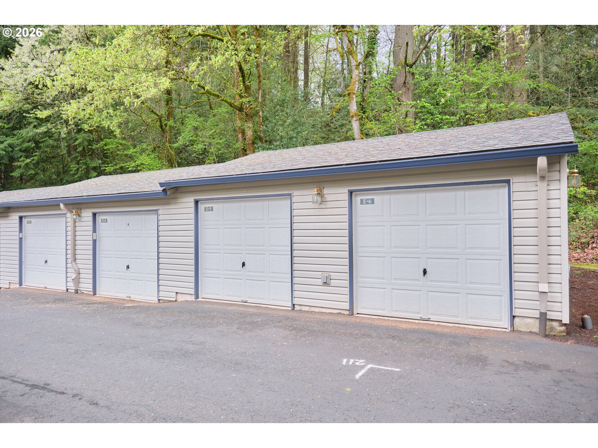 Photo #1: 464945154 Listing: Photo #1