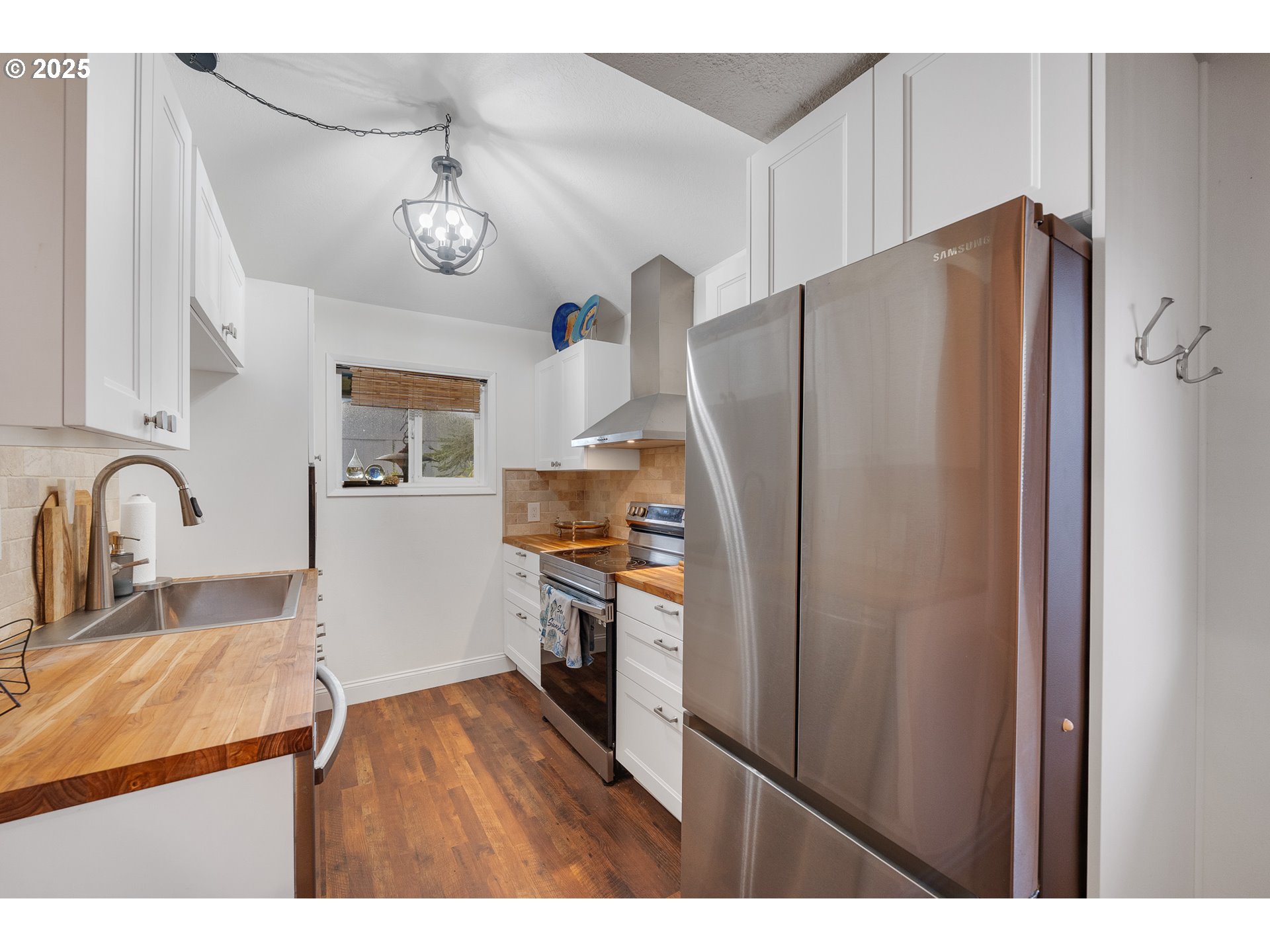 111 S DOLPHIN ST, Rockaway Beach, OR, 97136