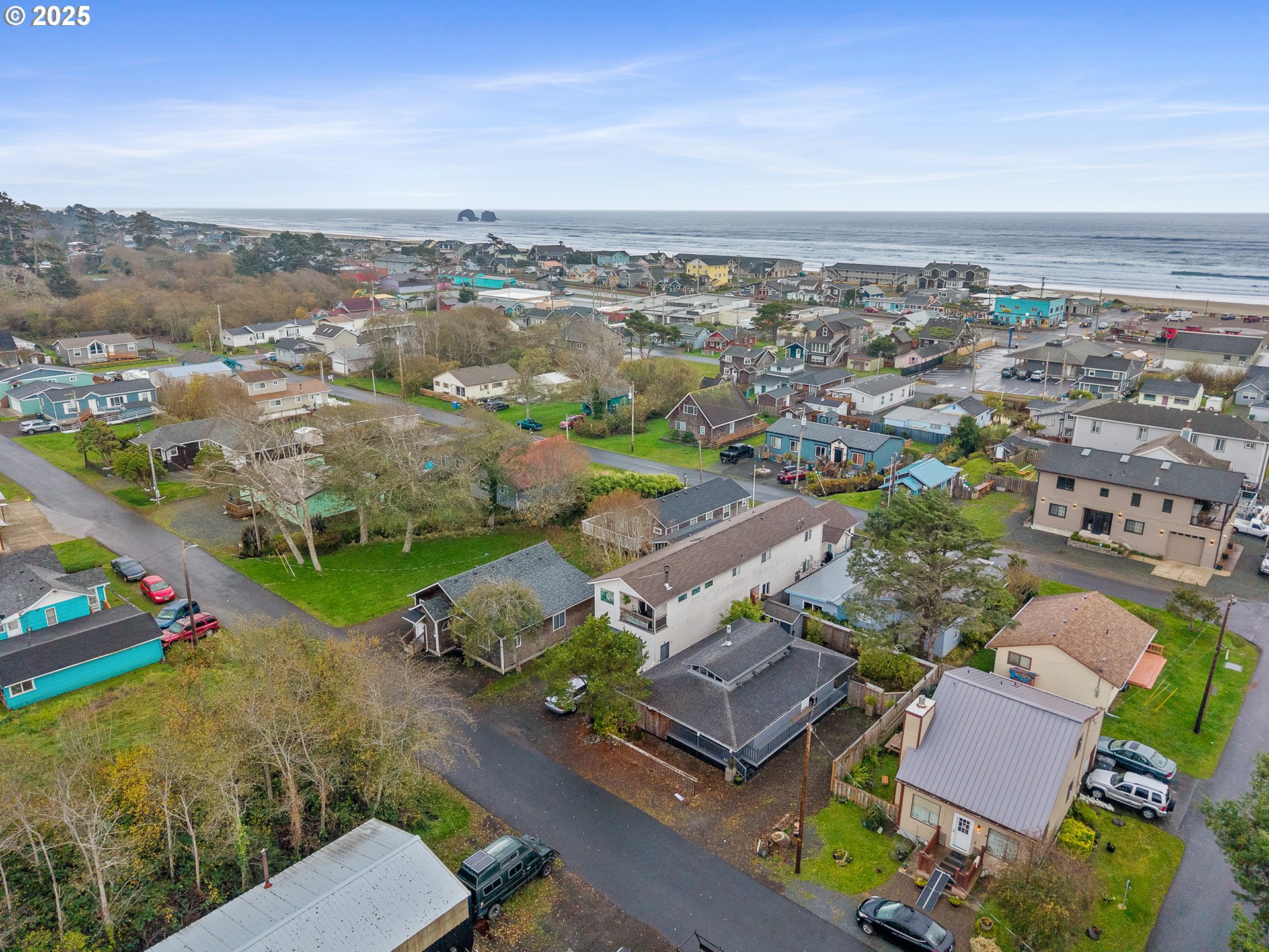111 S DOLPHIN ST, Rockaway Beach, OR, 97136
