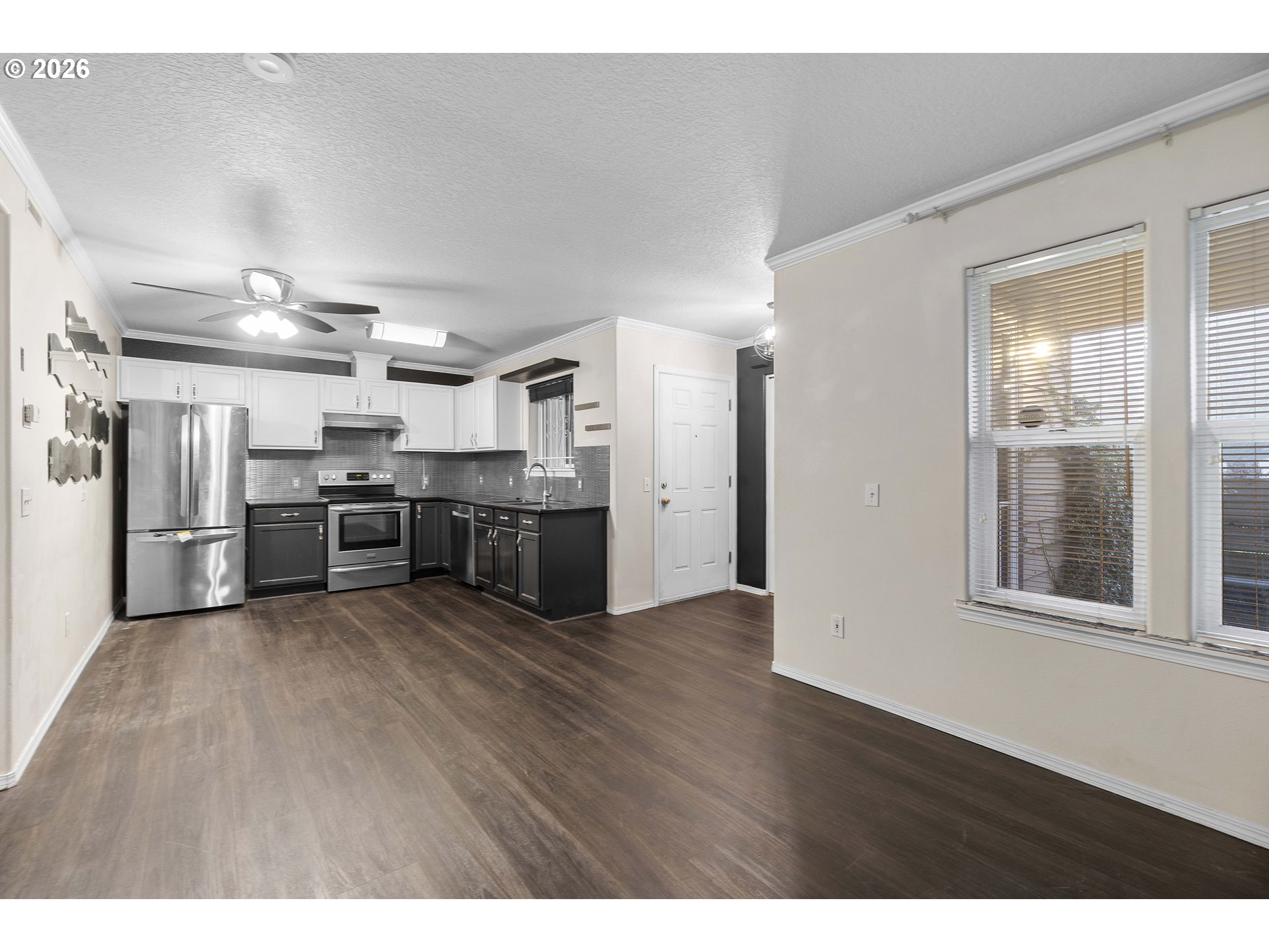 Photo #8: 466050661 Listing: Photo #8