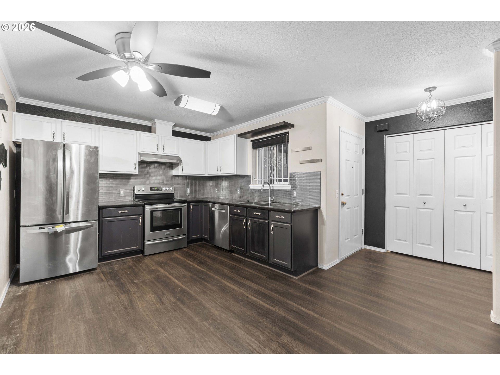 Photo #10: 466050661 Listing: Photo #10