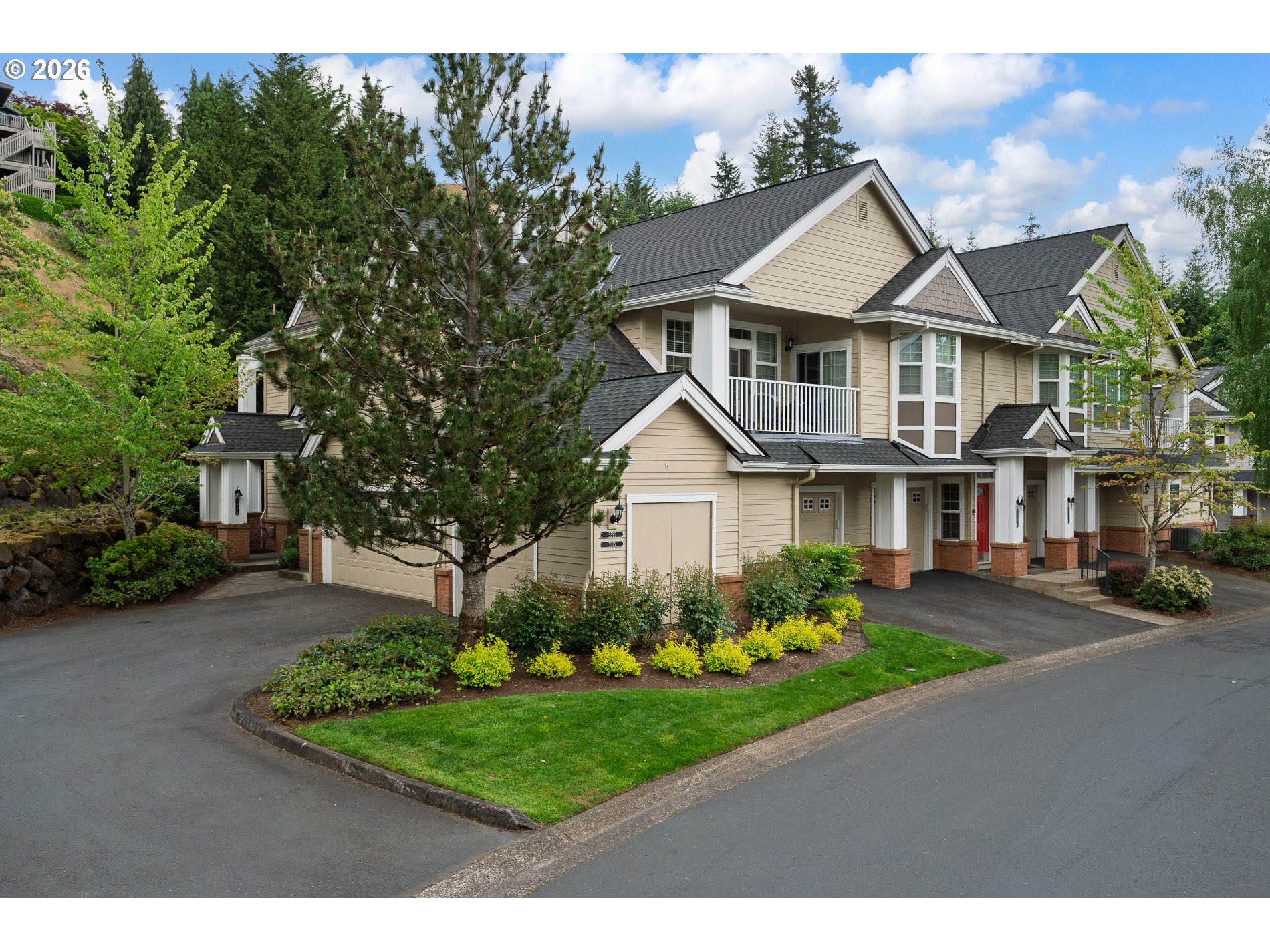 Photo #1: 466894338 Listing: Photo #1