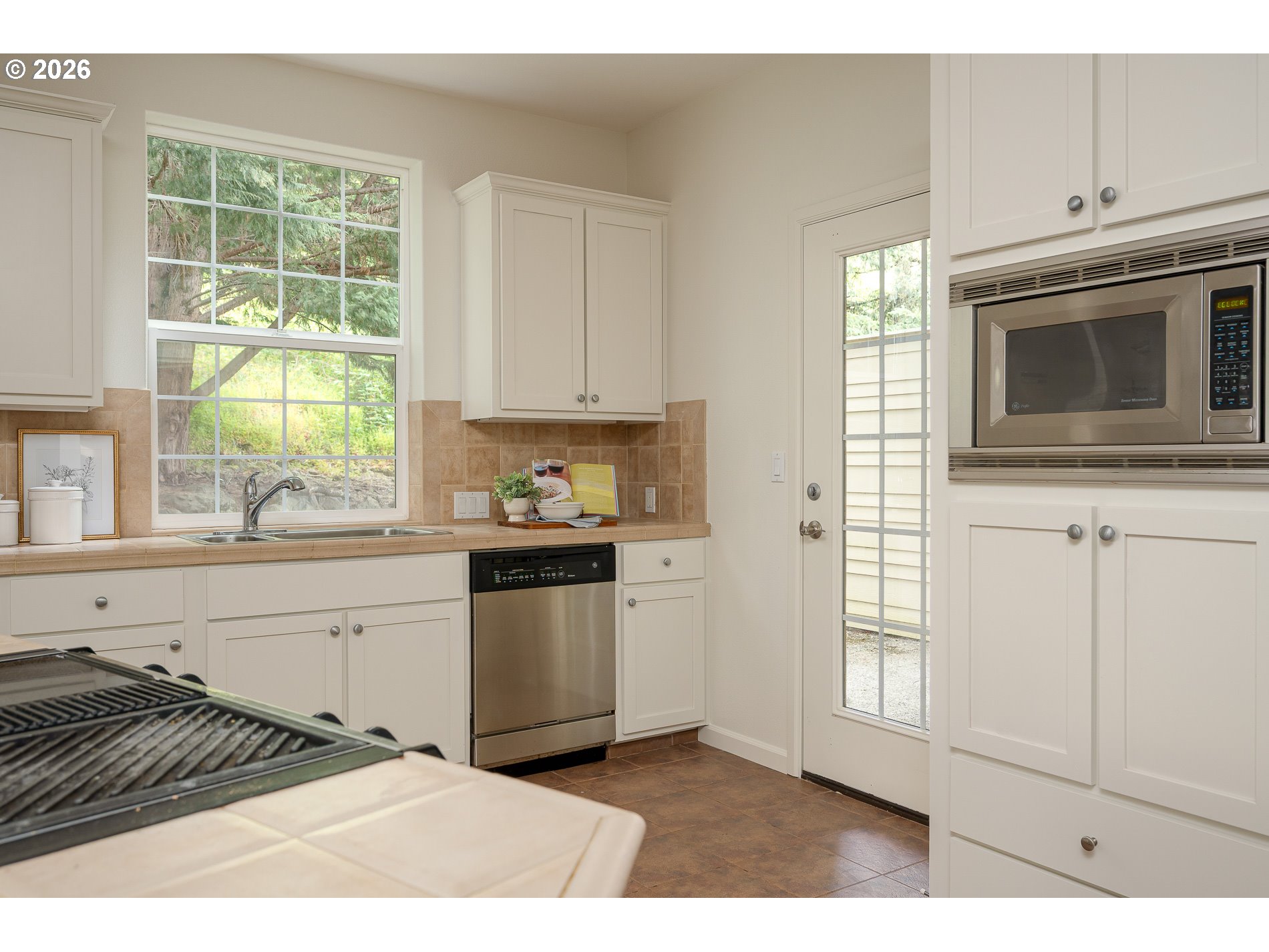 Photo #10: 466894338 Listing: Photo #10