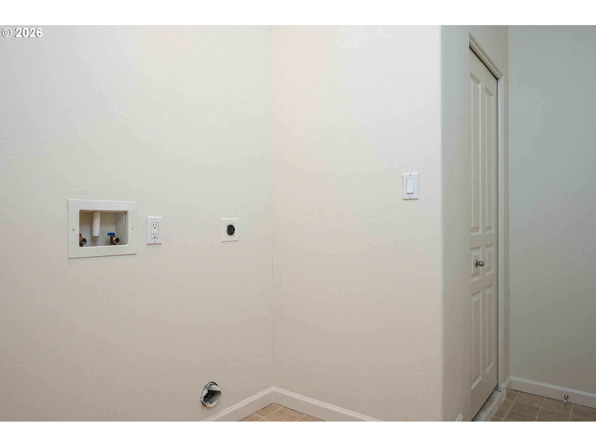Photo #21: 466894338 Listing: Photo #21