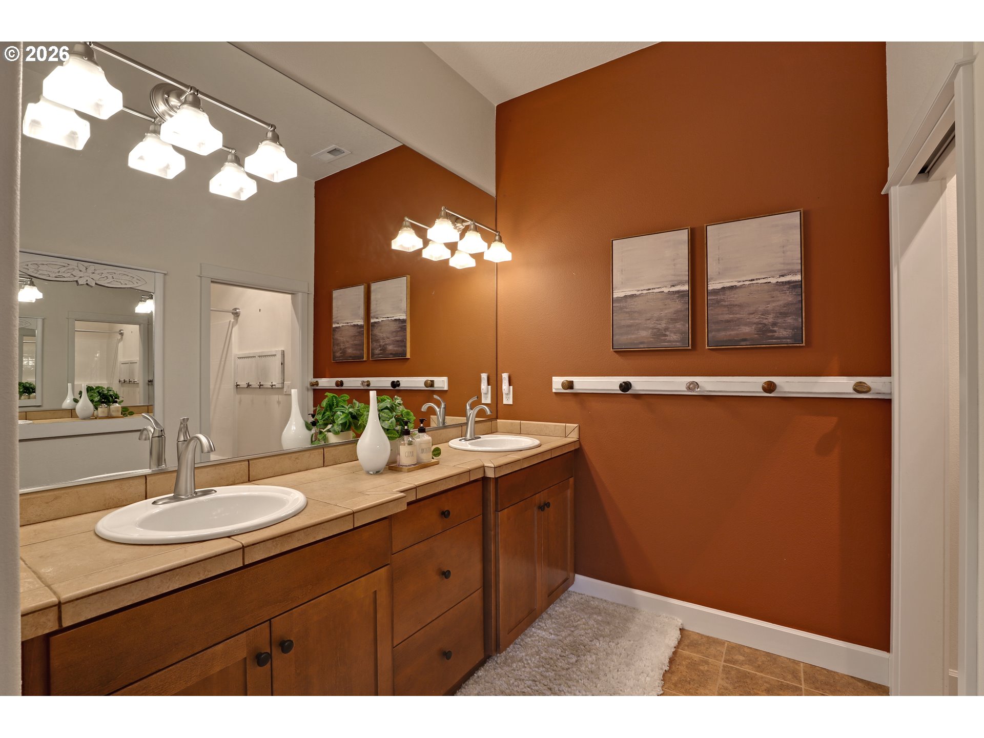 Photo #5: 467863371 Listing: Photo #5