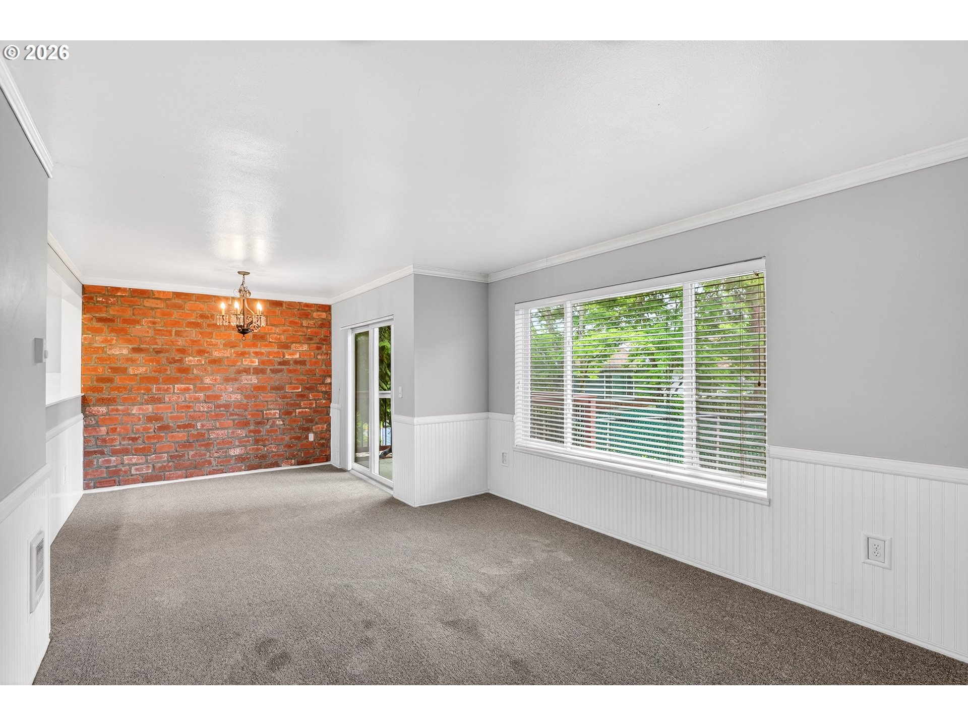 Photo #11: 467943937 Listing: Photo #11
