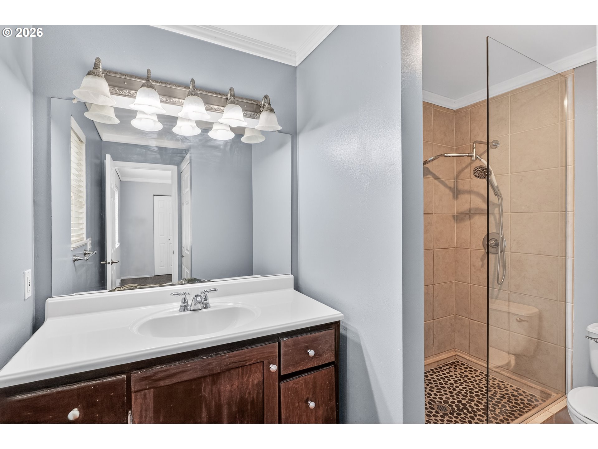 Photo #15: 467943937 Listing: Photo #15
