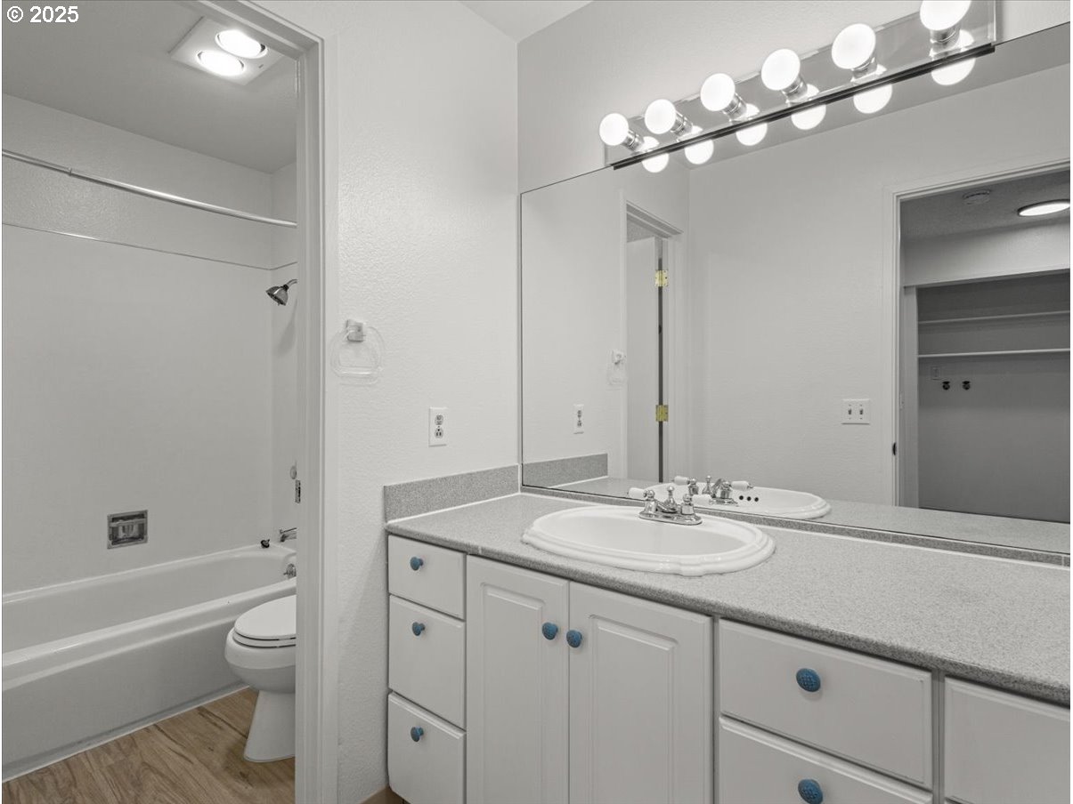 Photo #21: 468037407 Listing: Photo #21