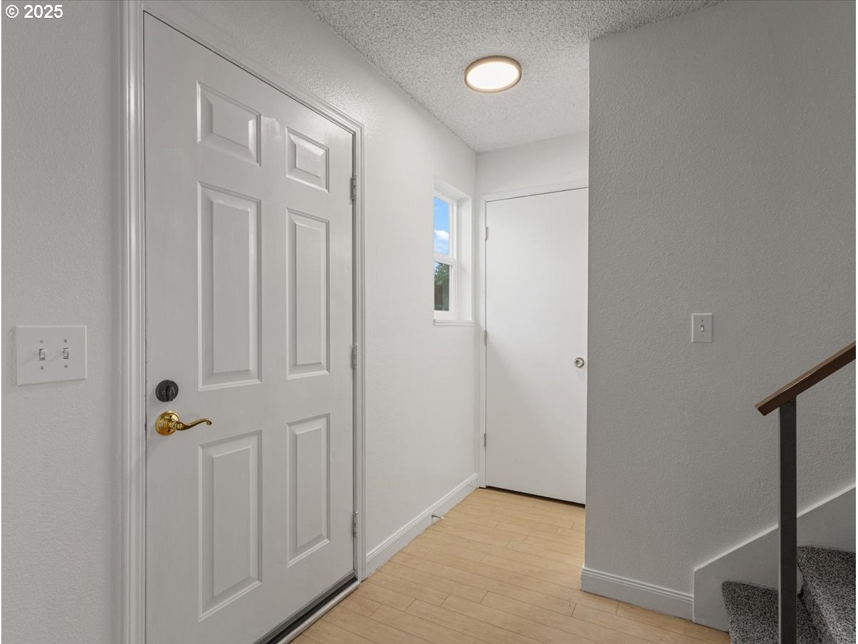 Photo #5: 468037407 Listing 