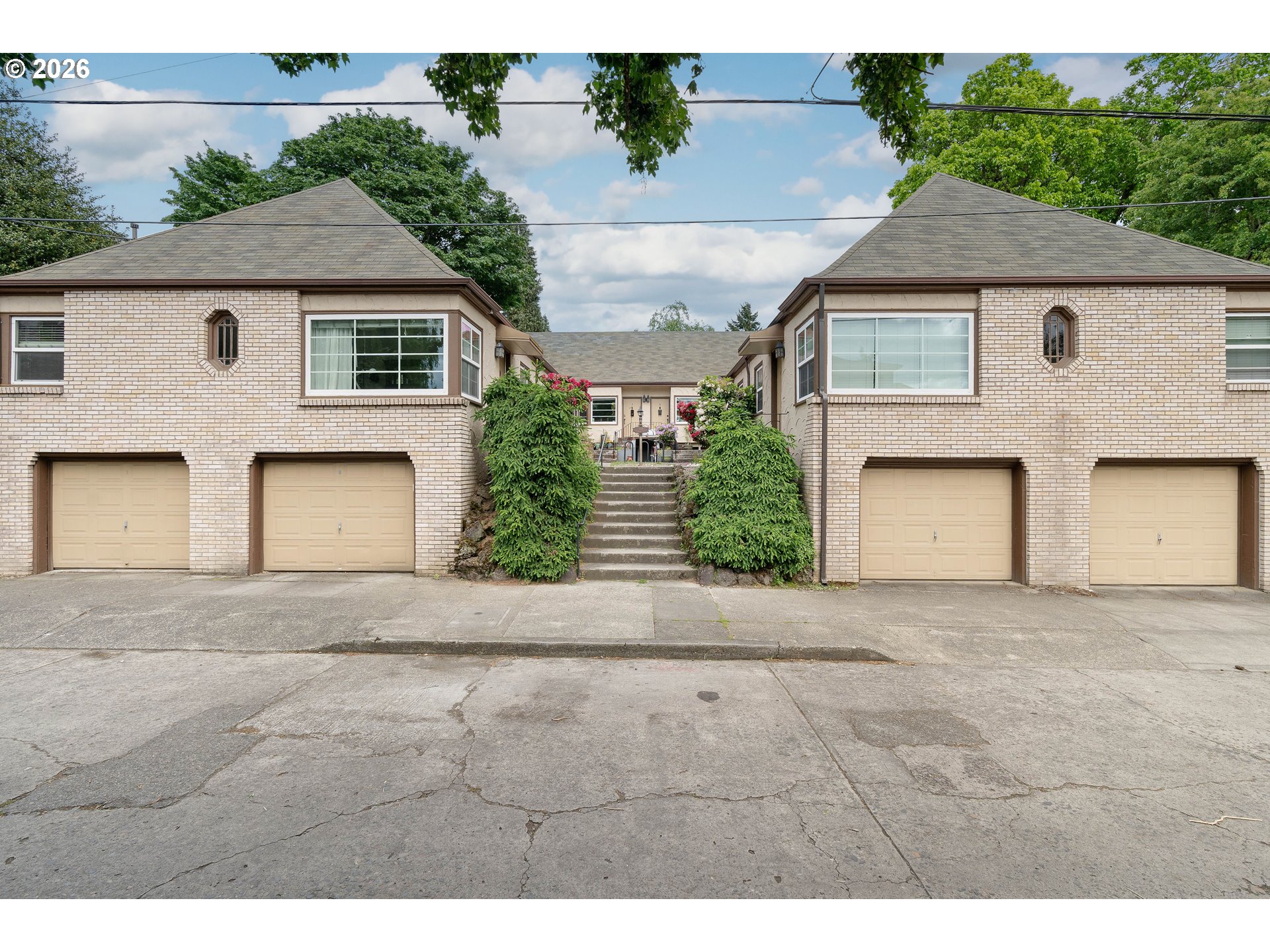 Photo #1: 468296522 Listing: Photo #1