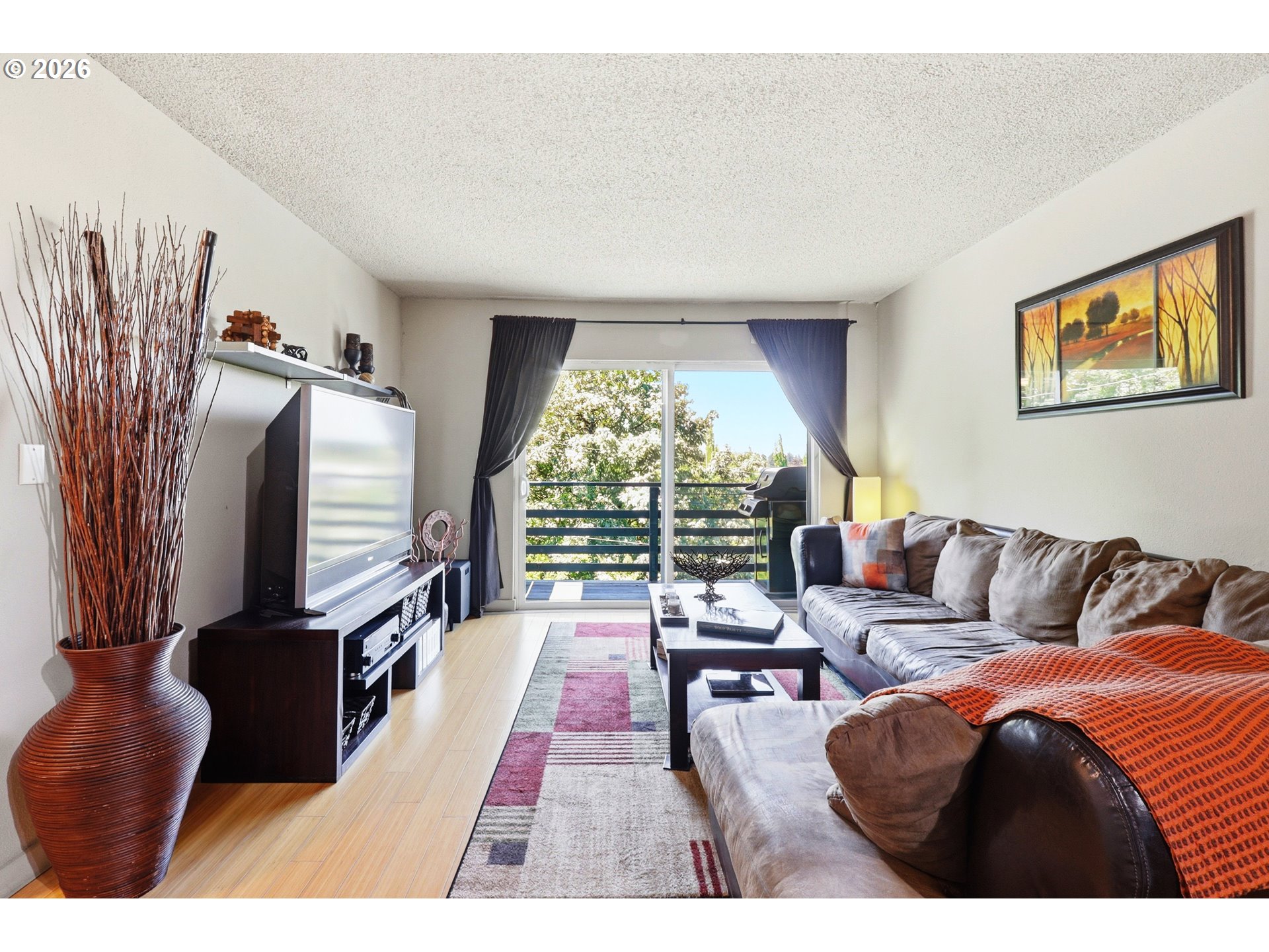 Photo #2: 469254643 Listing: Photo #2