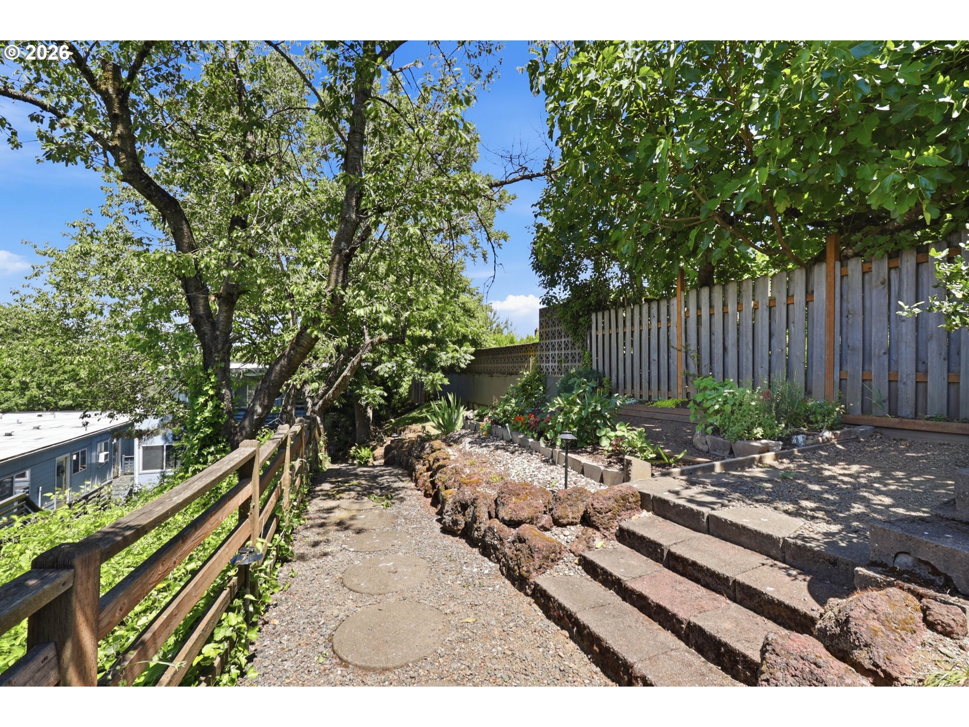 Photo #23: 469254643 Listing: Photo #23