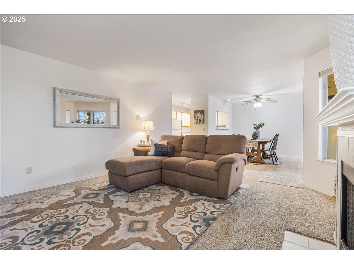 Photo #11: 469366789 Listing: Photo #11