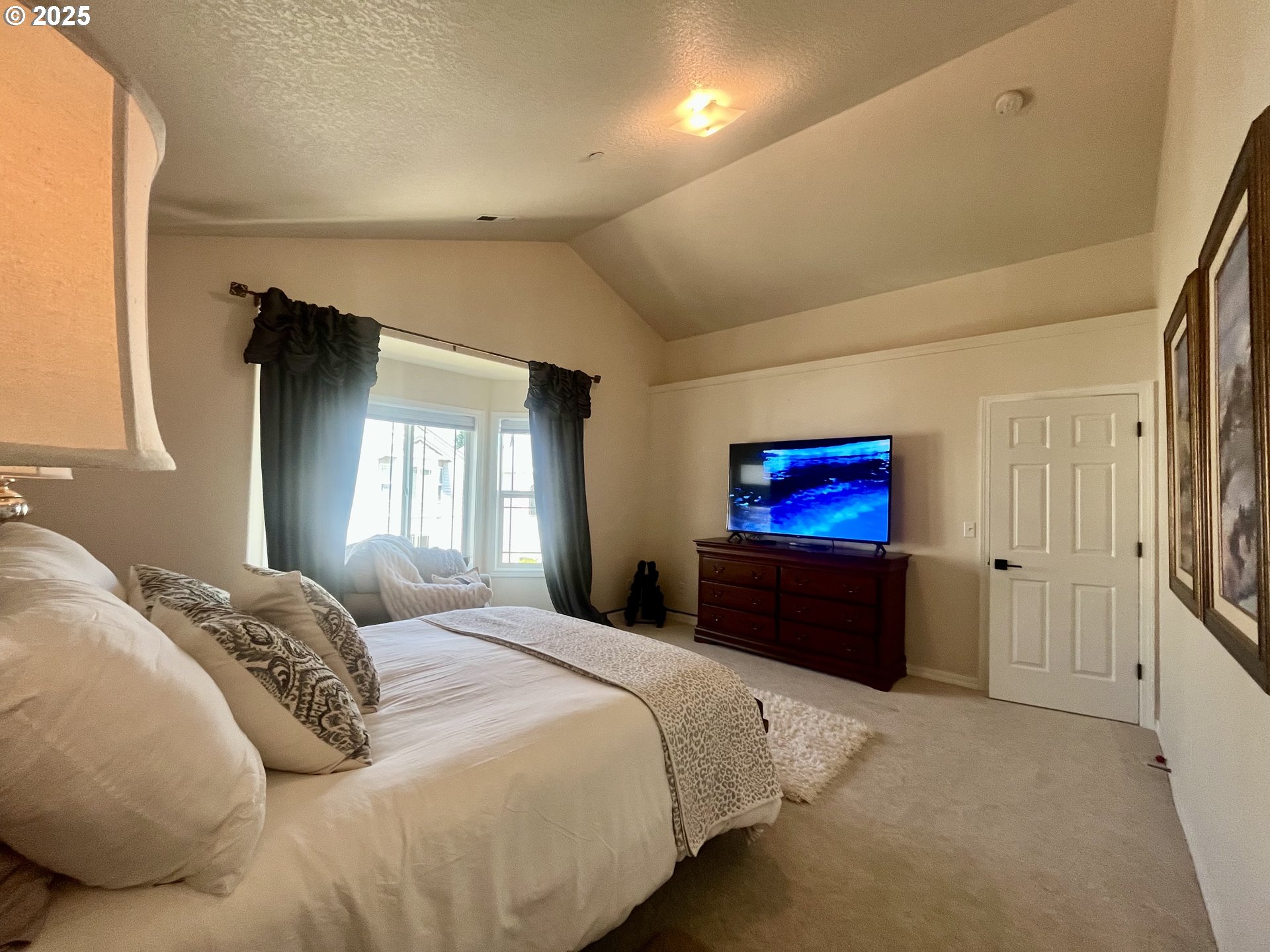 Photo #5: 469410408 Listing 