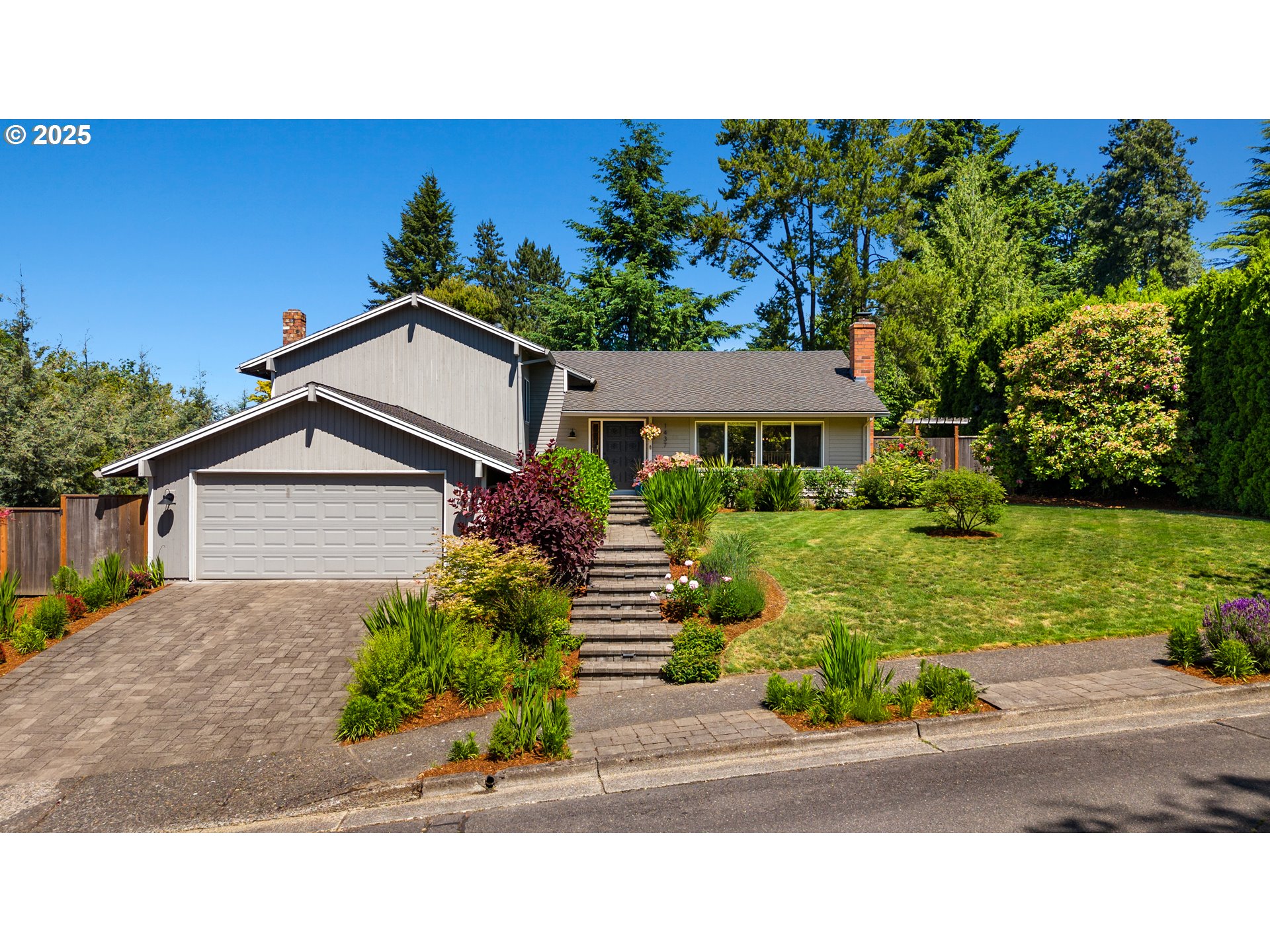 1437 GREENTREE CIR