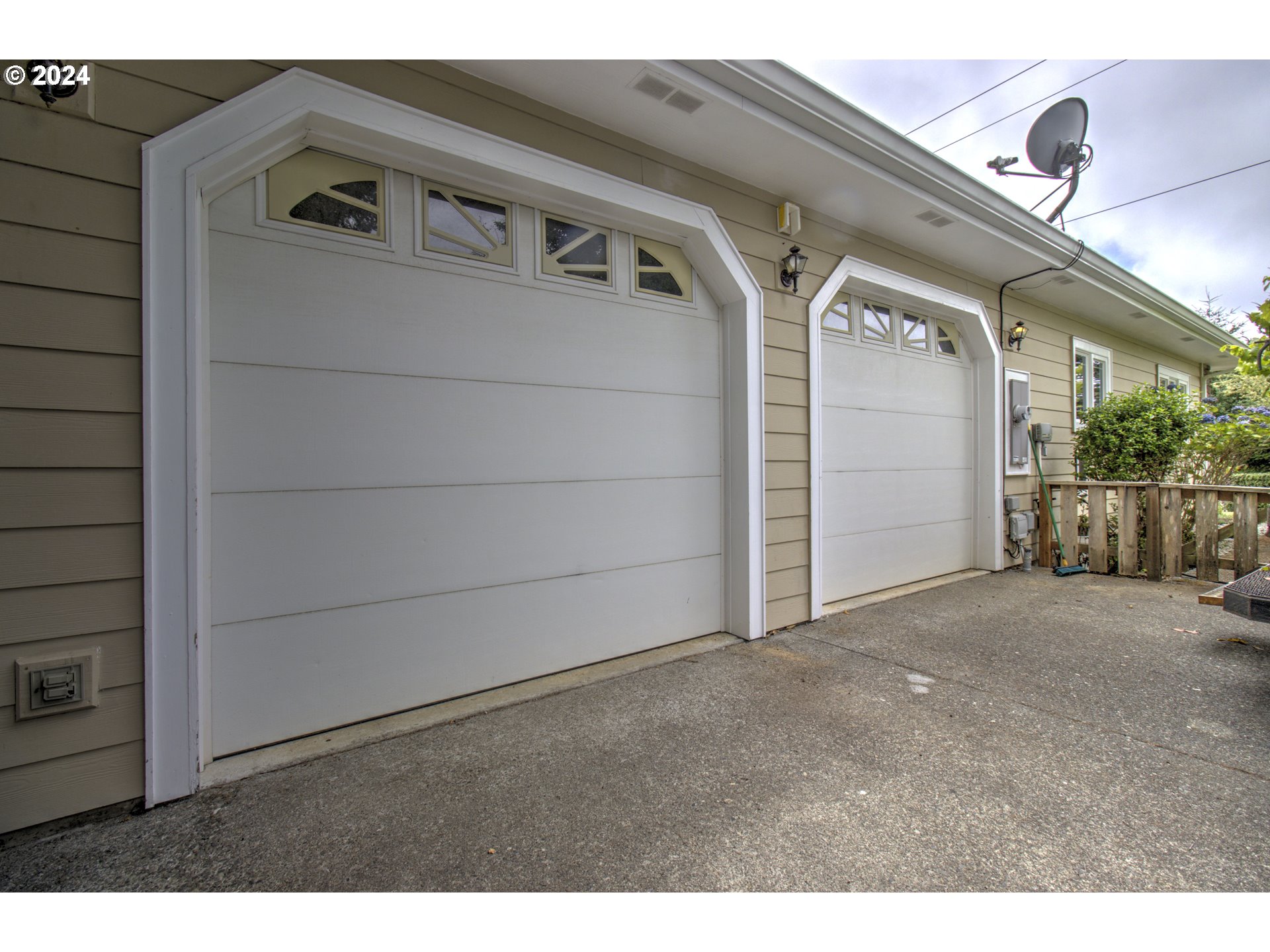 17130 EASTWOOD LN, Brookings, OR, 97415