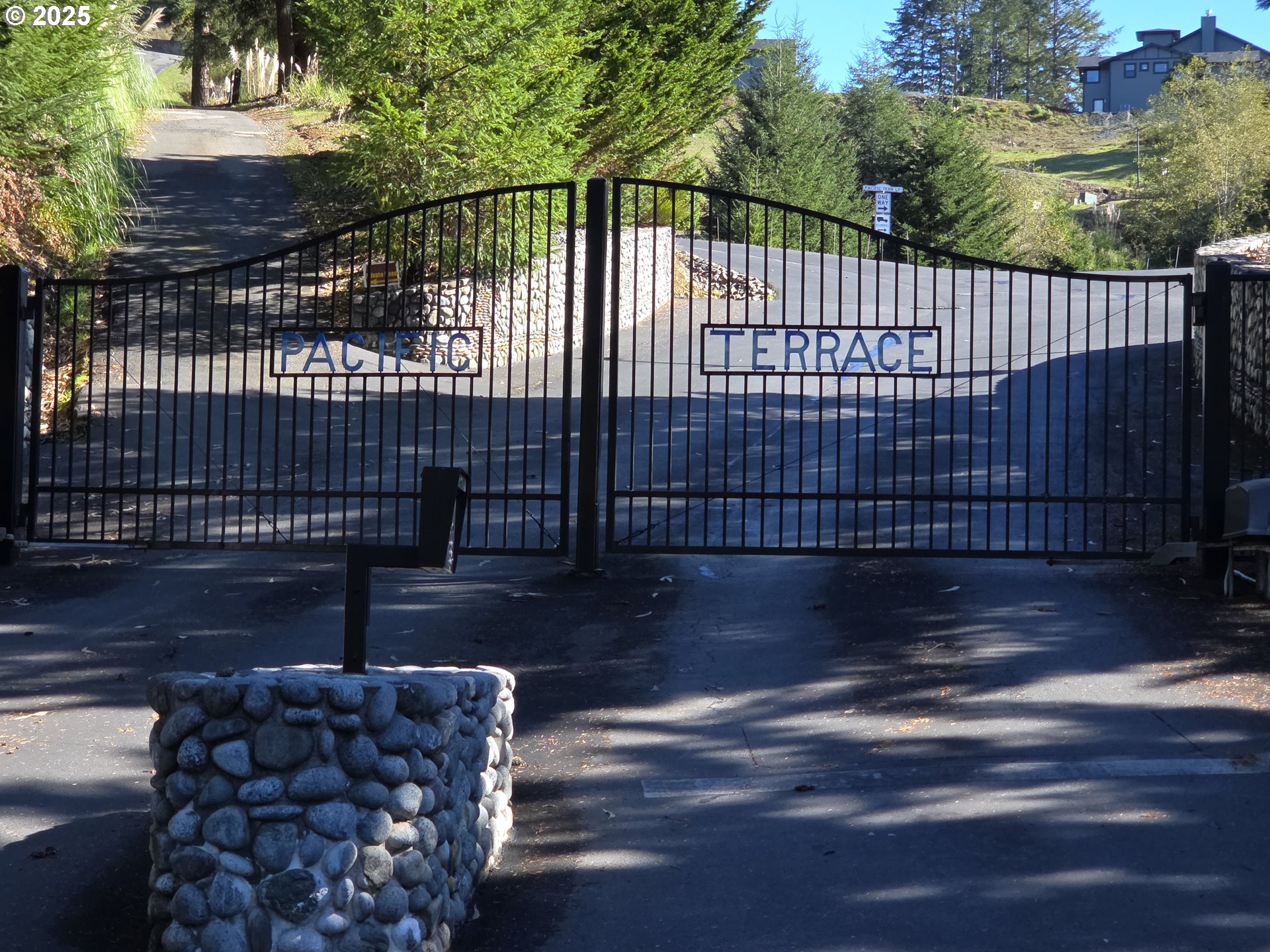 7771 ZOE DR, Brookings, OR, 97415