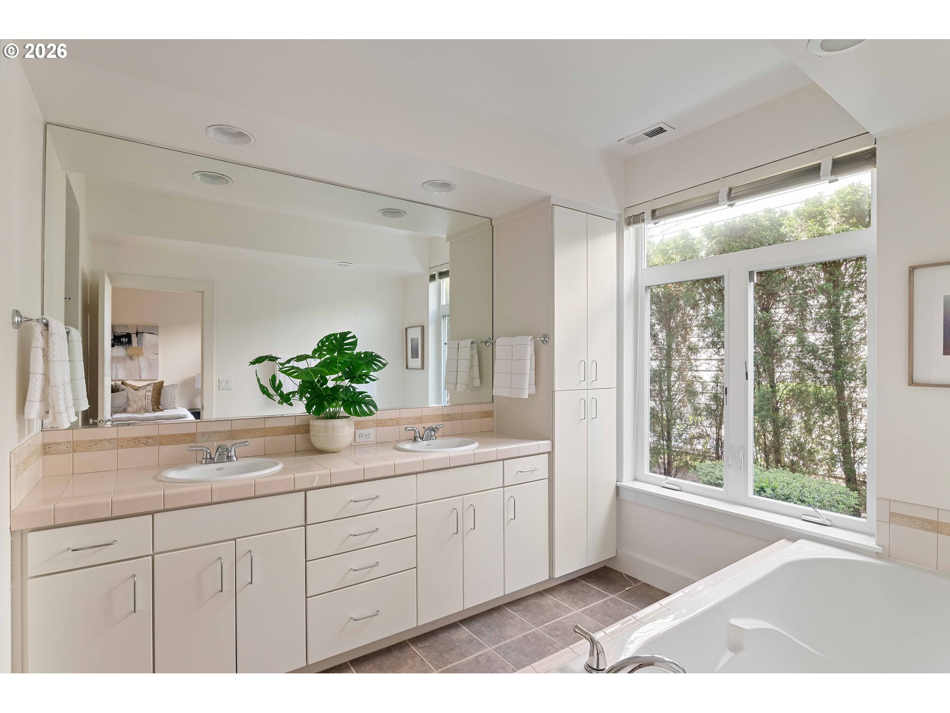 Photo #23: 470285373 Listing: Photo #23