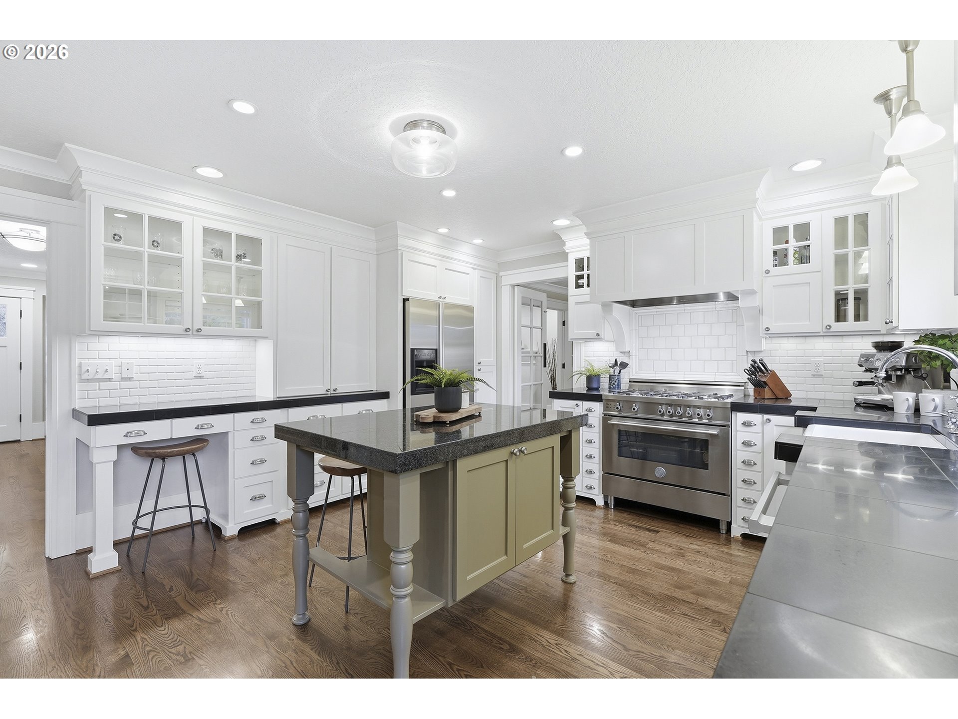 16 DEL PRADO ST, Lake Oswego, OR, 97035